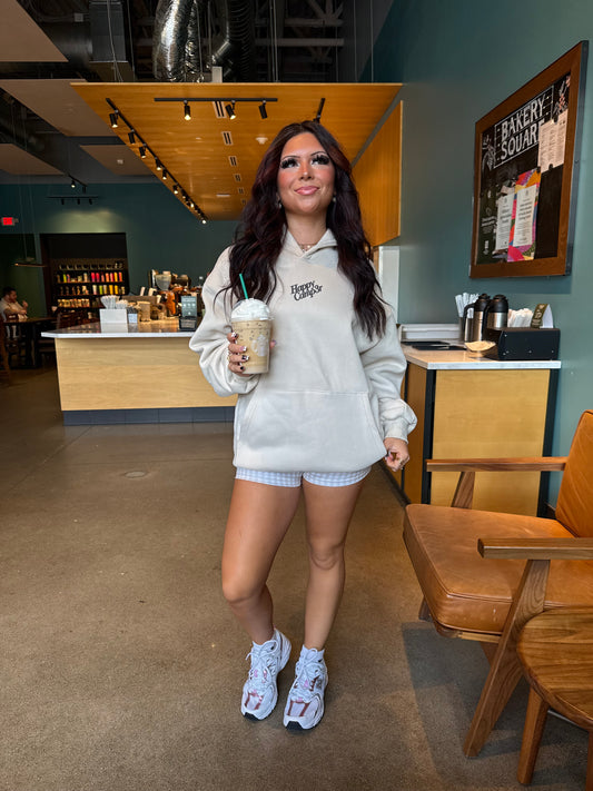 Tennis Time Shorts in Beige