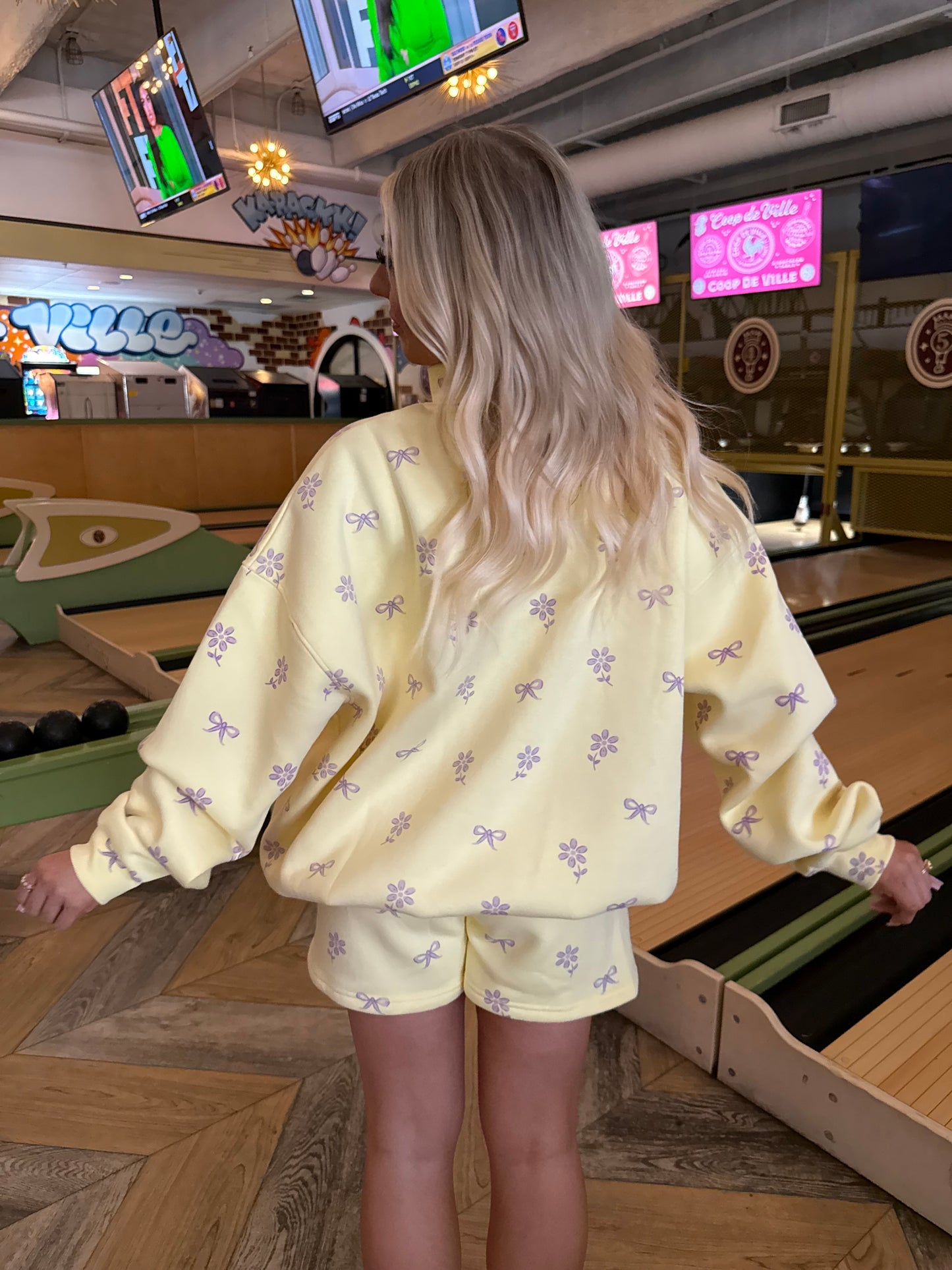 Happy Camp3r Buttercup Bliss Mockneck