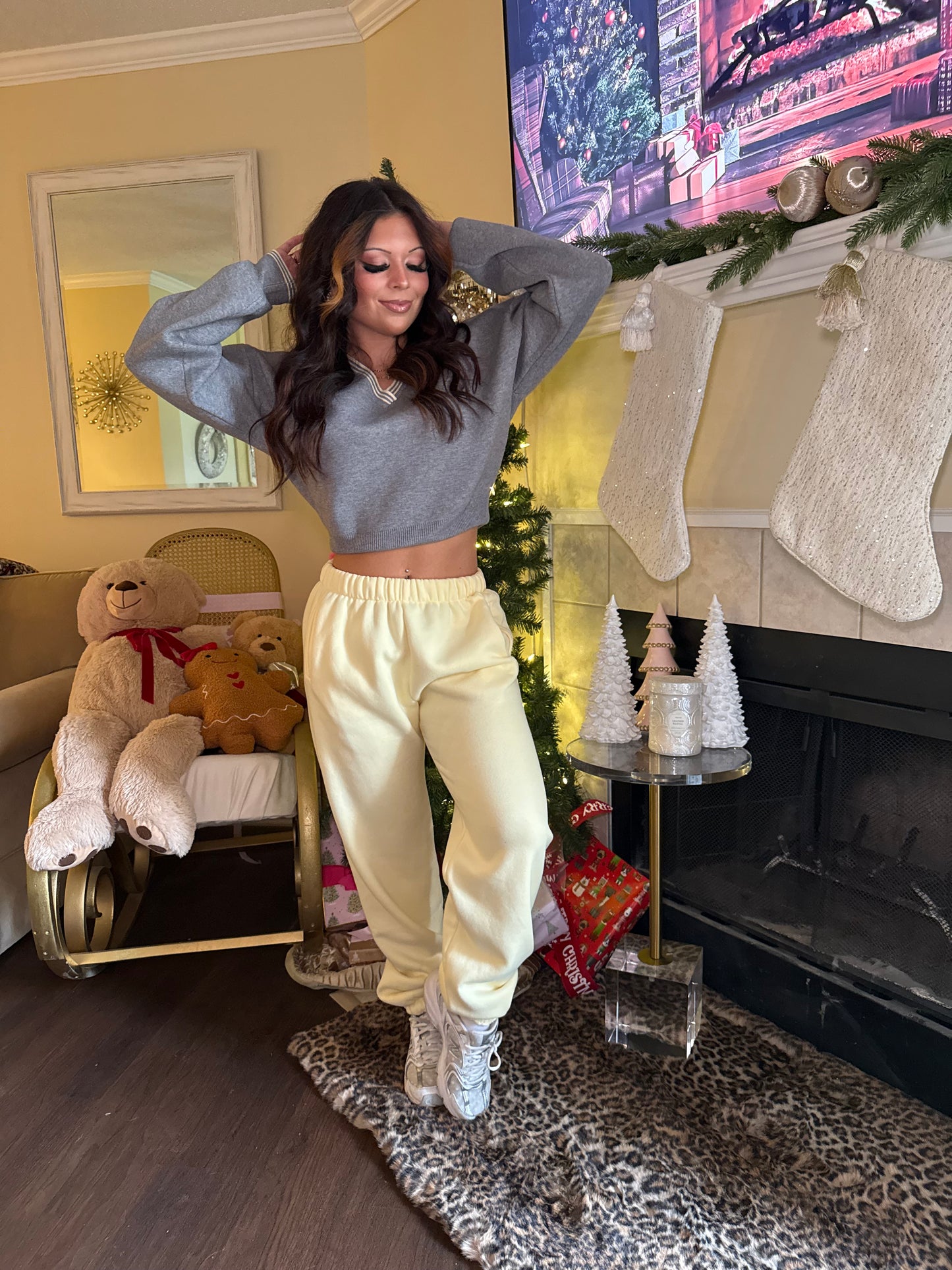 Marbled Butted Cropped V Sweater