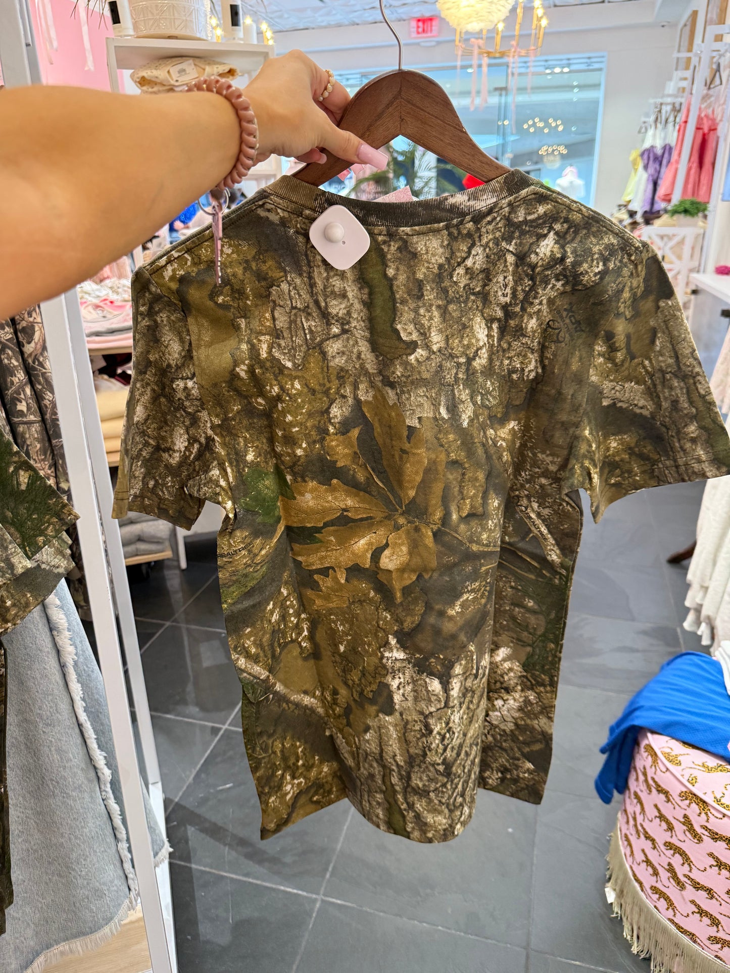 Gardenia Branch RealTree Camo Tee