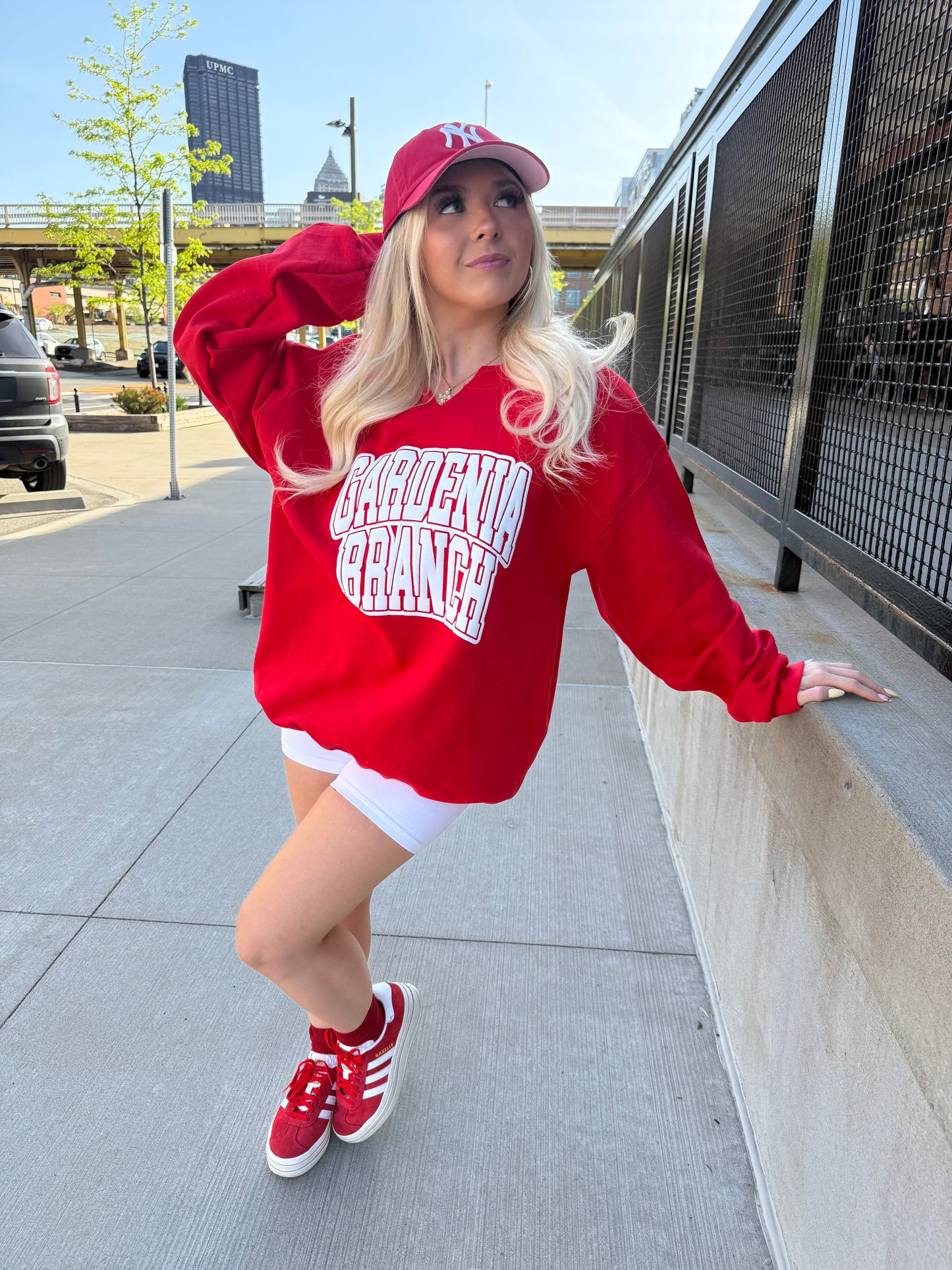 Gardenia Branch V-Neck Crew in Red