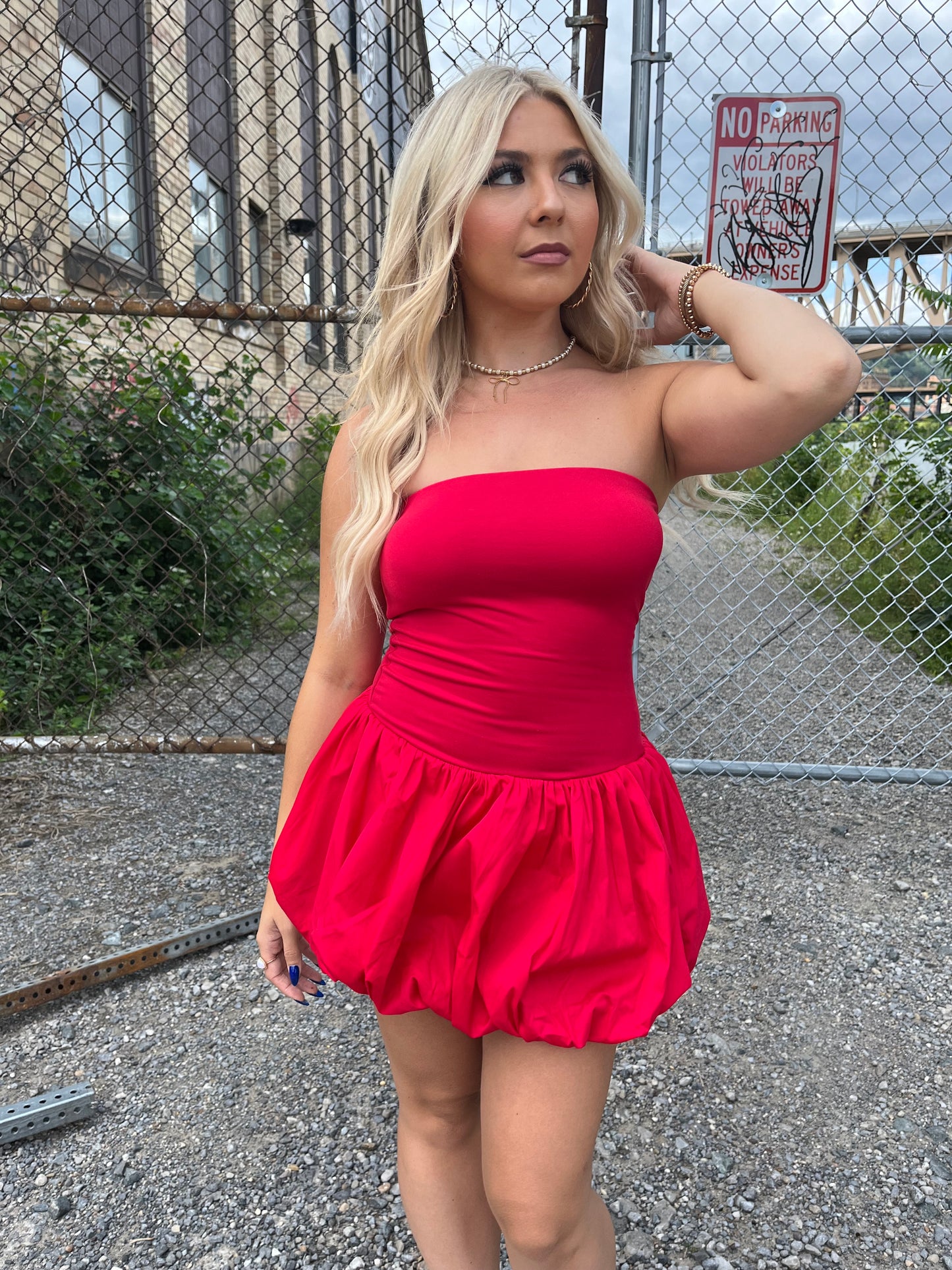 Blow a Huge Red Bubble Dress