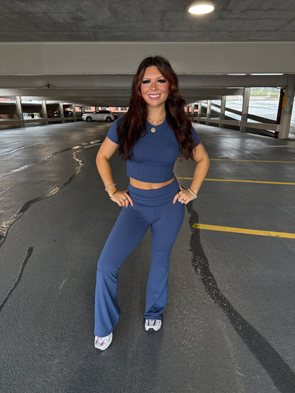 Shopping Addiction Leggings in Navy