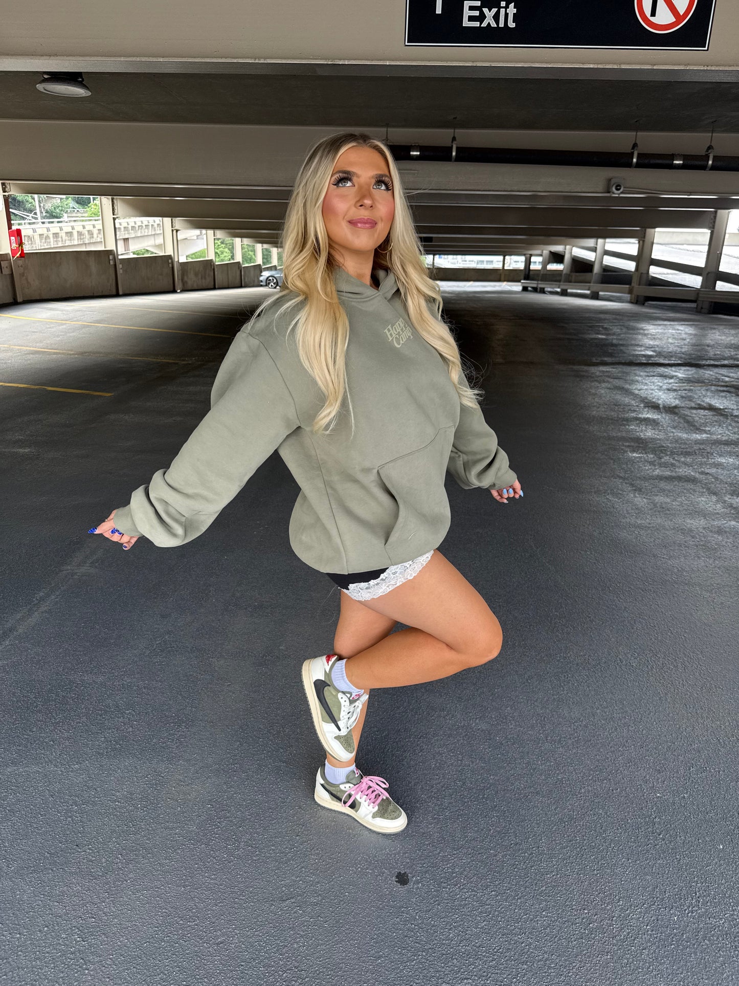 Happy Camp3r Puff Series Hoodie in Olive