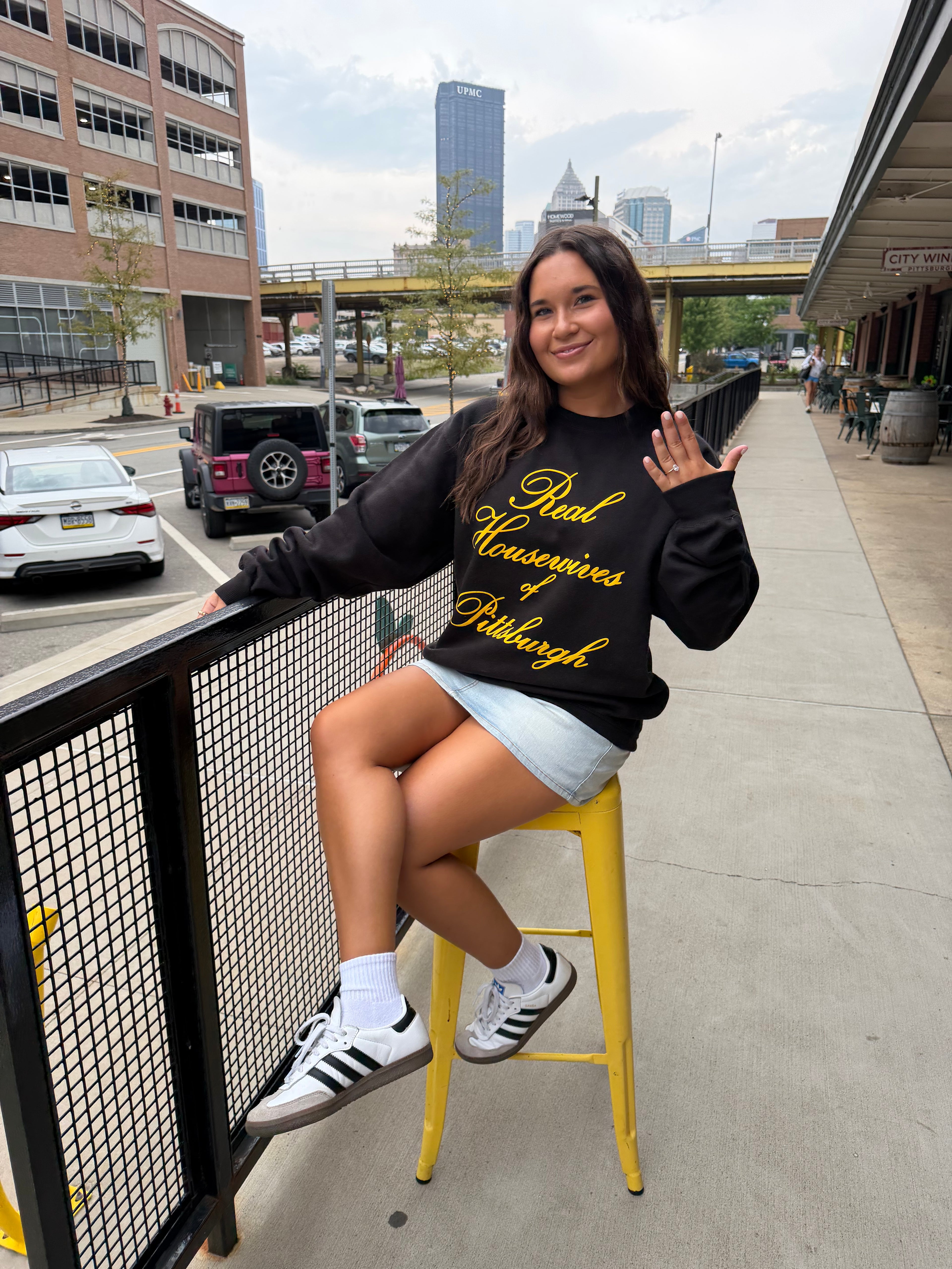 RHW Sweatshirt Black & Gold