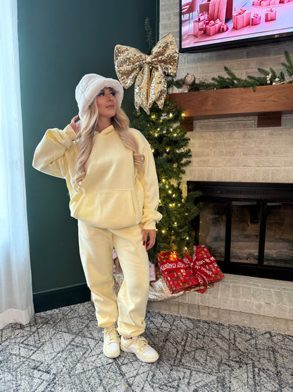 So Fetch Sweatpants in Pale Yellow