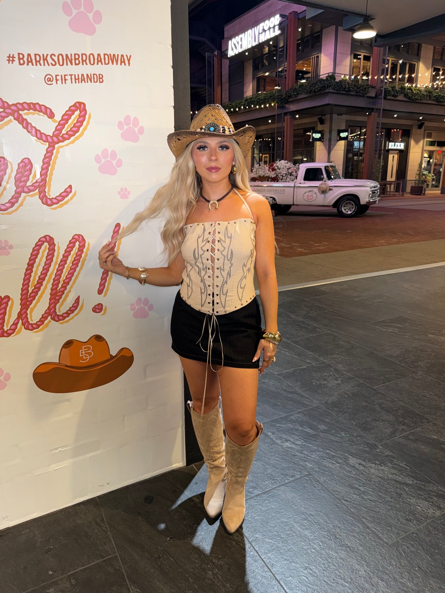 Drinkin Til It Does Corset in Cream