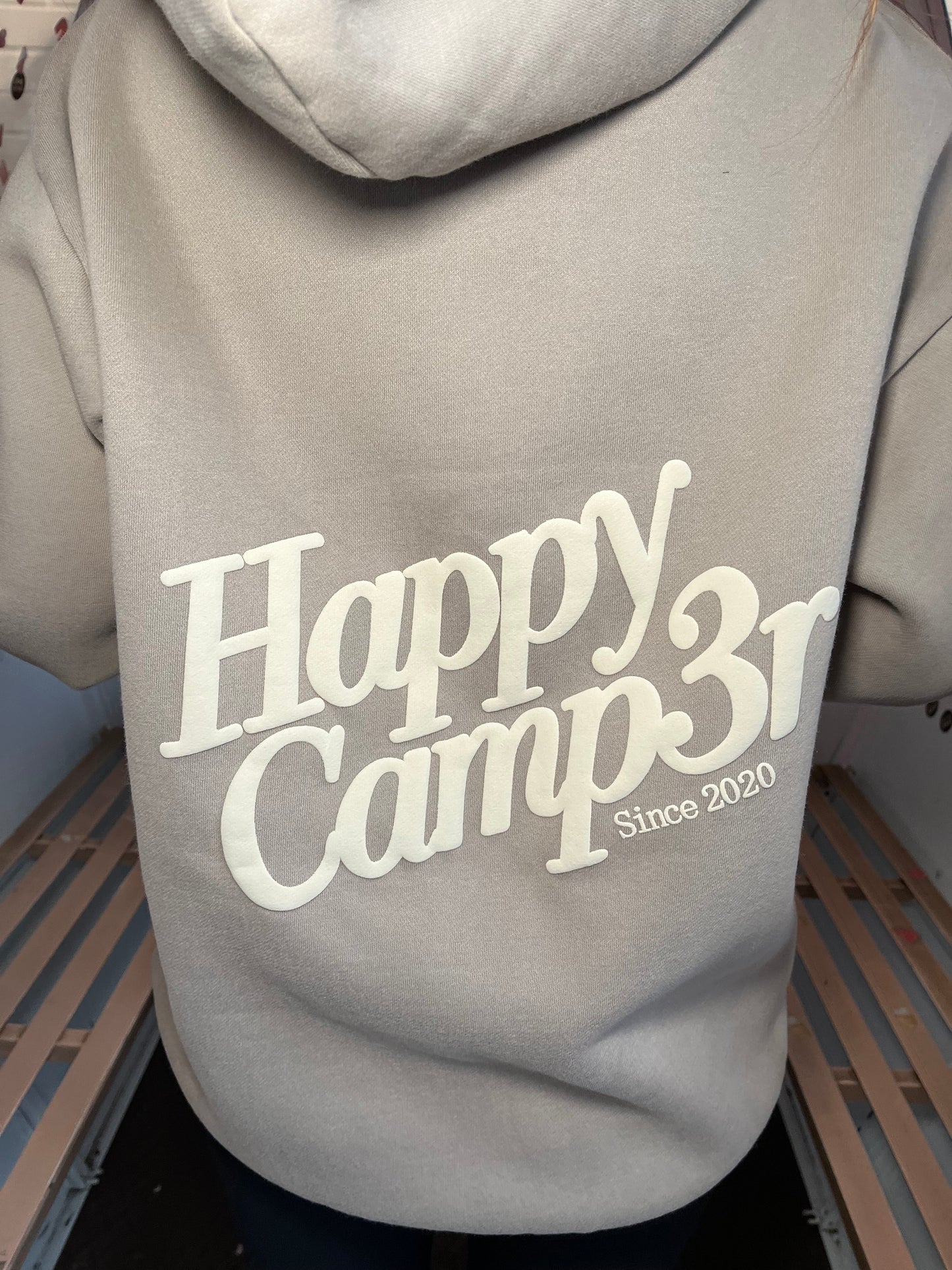 Happy Camp3r Hoodie Taupe