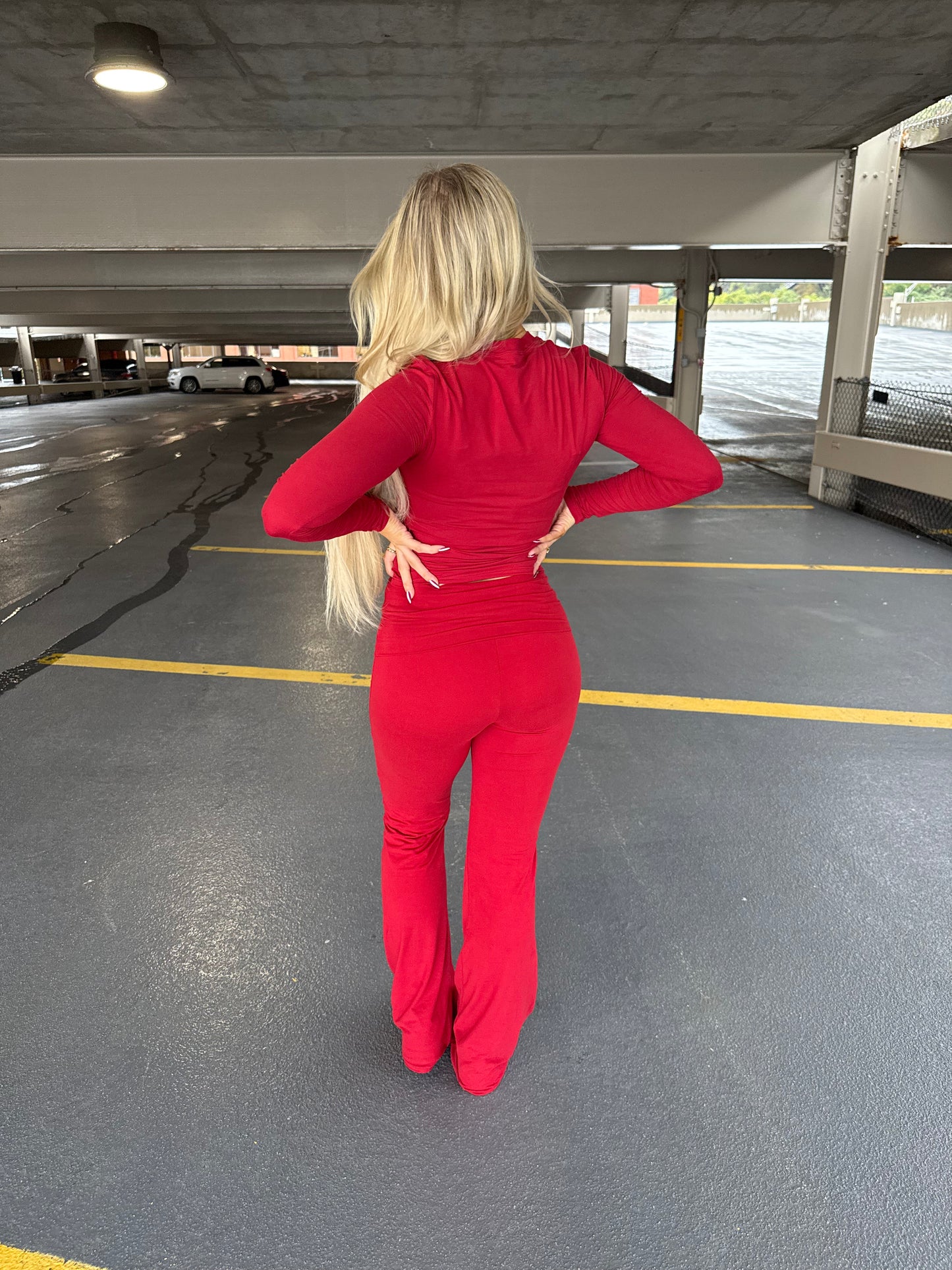 Shopping Addiction Legging in Deep Red