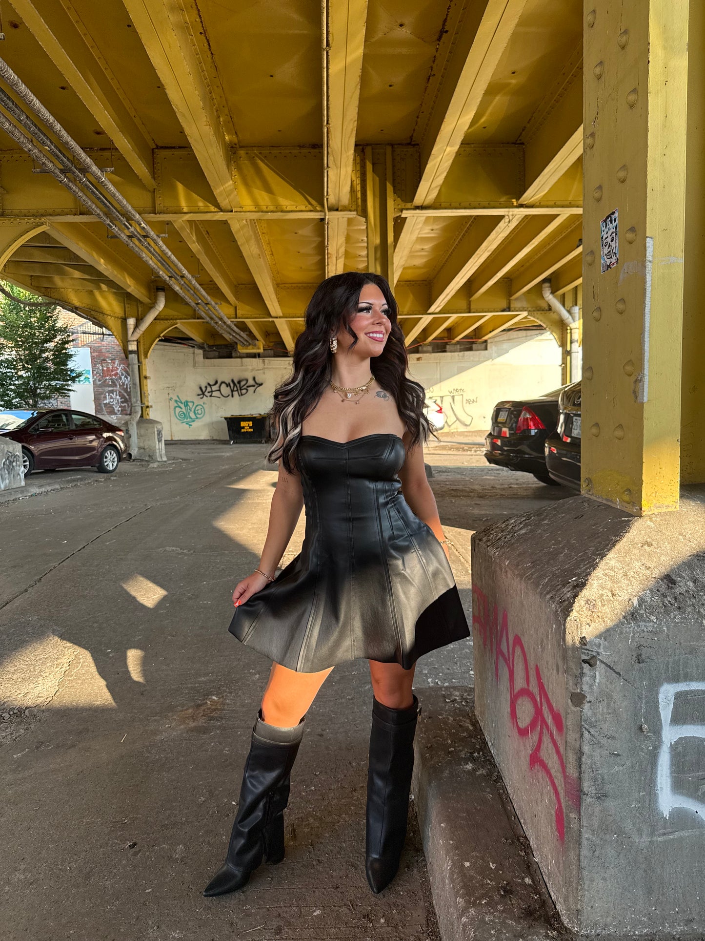 2 Hands Leather Dress