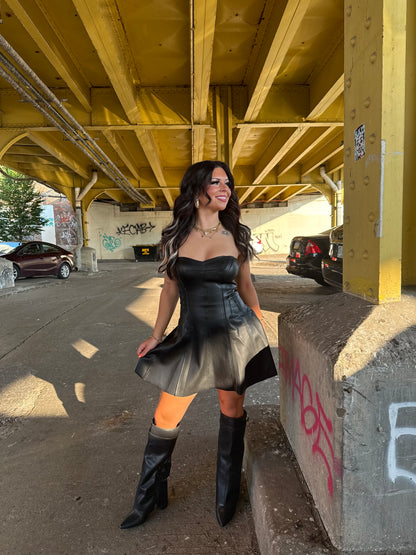 2 Hands Leather Dress