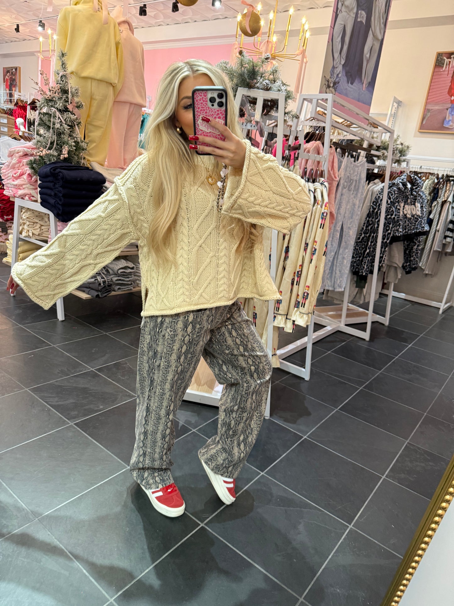 Classic Cable Knit Sweater in Cream