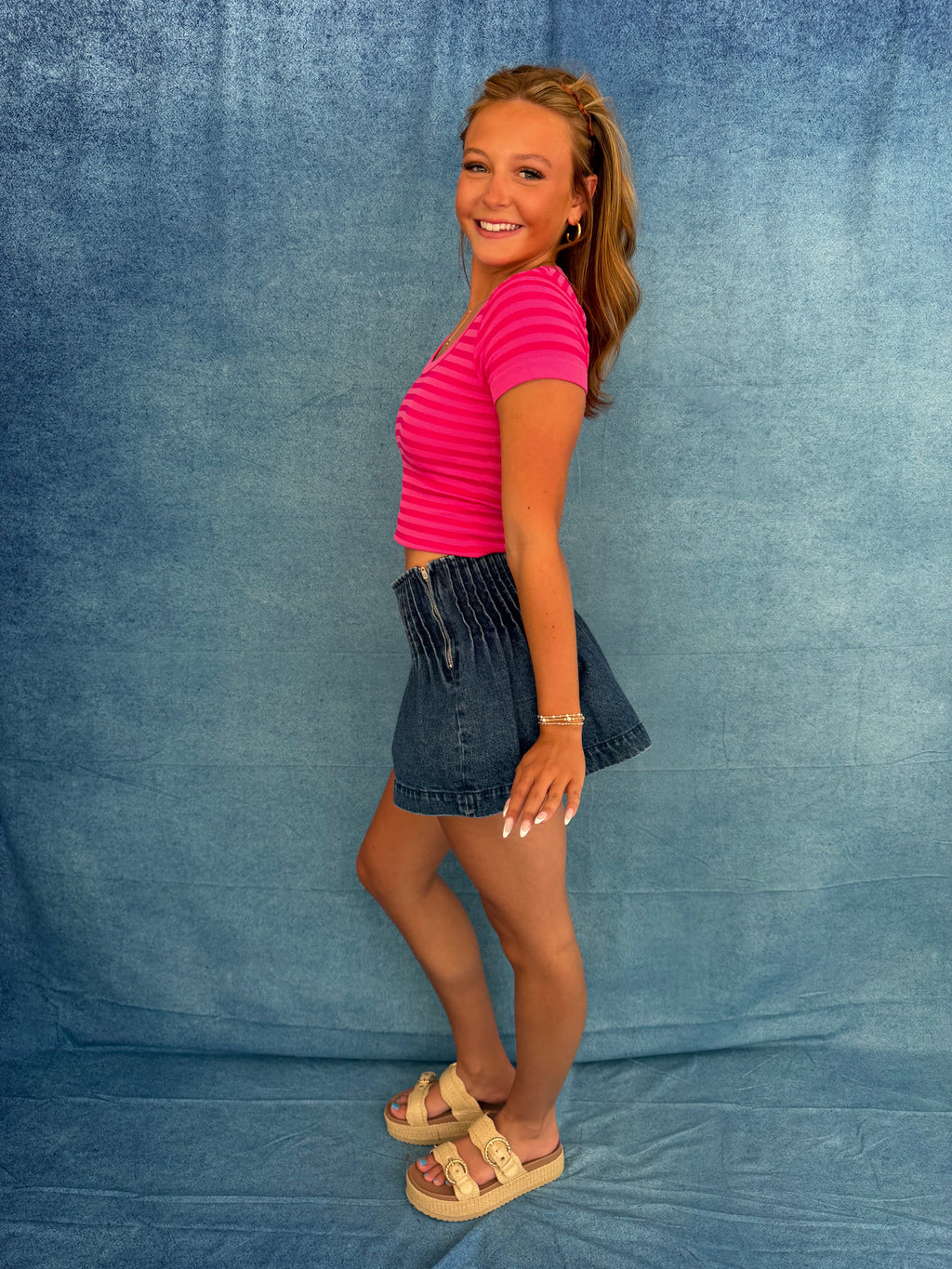 Sugar Scoop Tee in Fuchsia