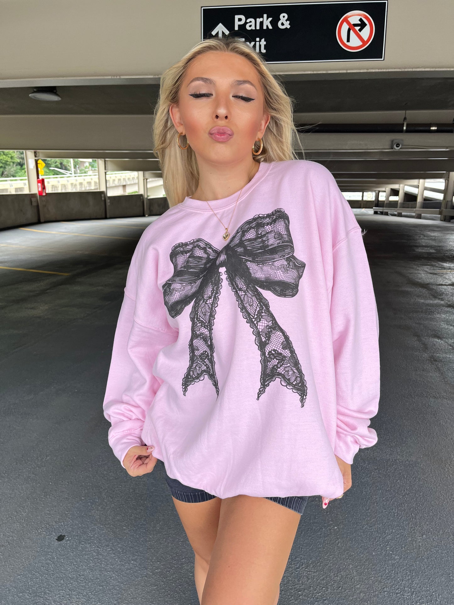 Black Lace Bow Oversized Pink Sweatshirt