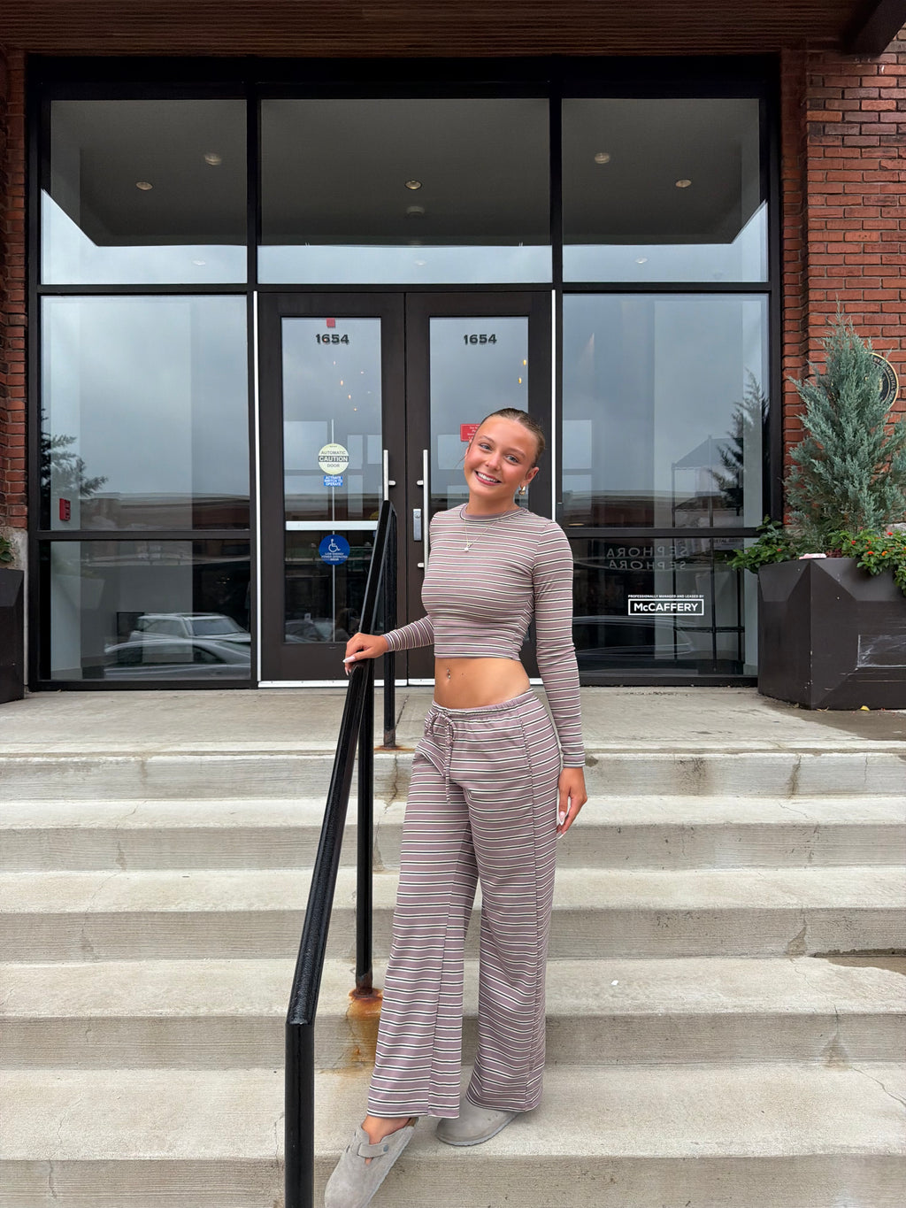 Crossing Paths Set (PANT) Mauve