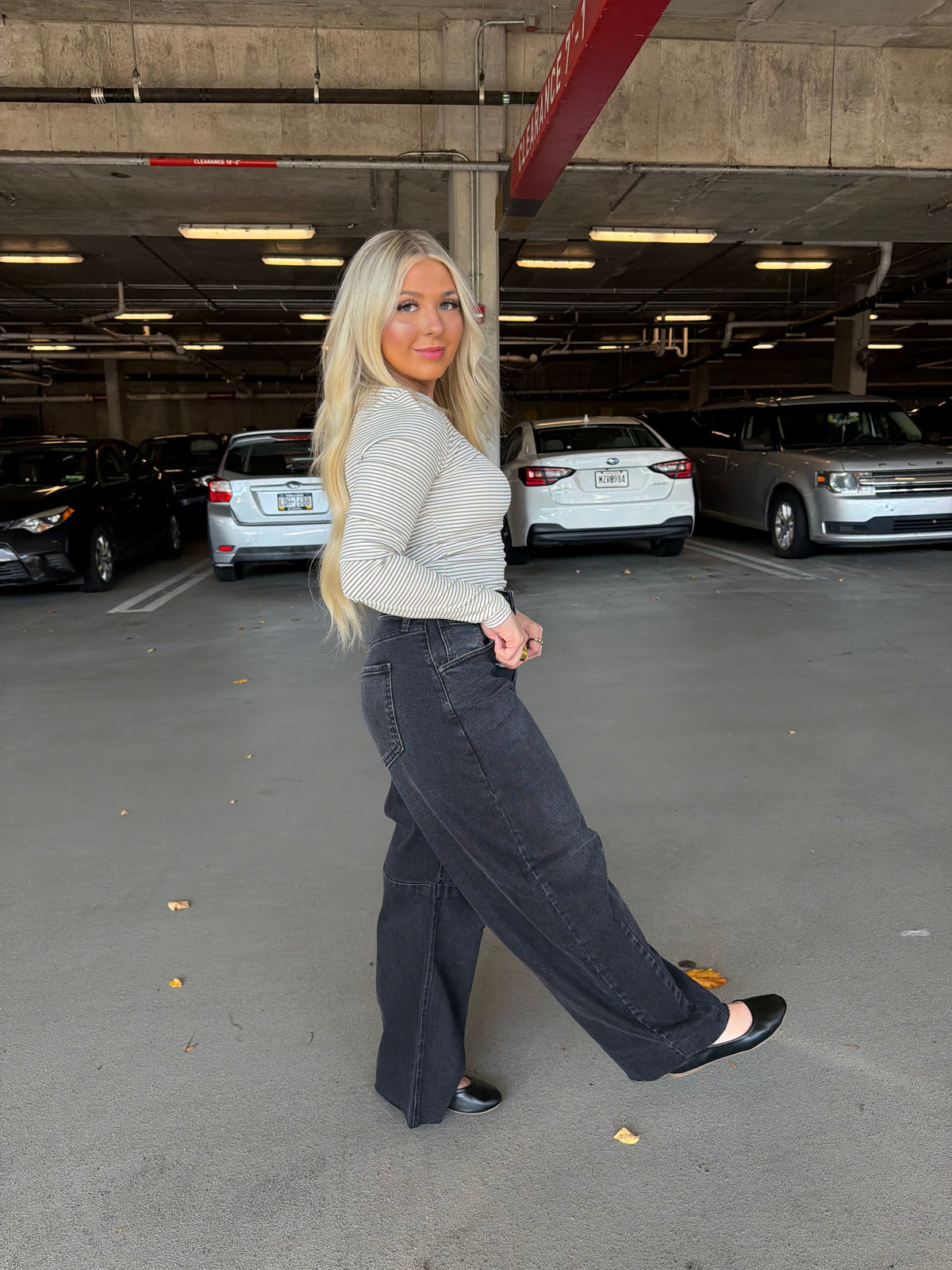 Brave Barrel Jean in Black Wash