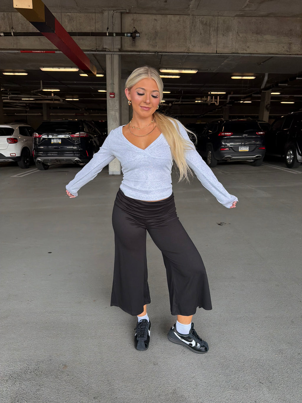 Grab A Gaucho Pant in Black