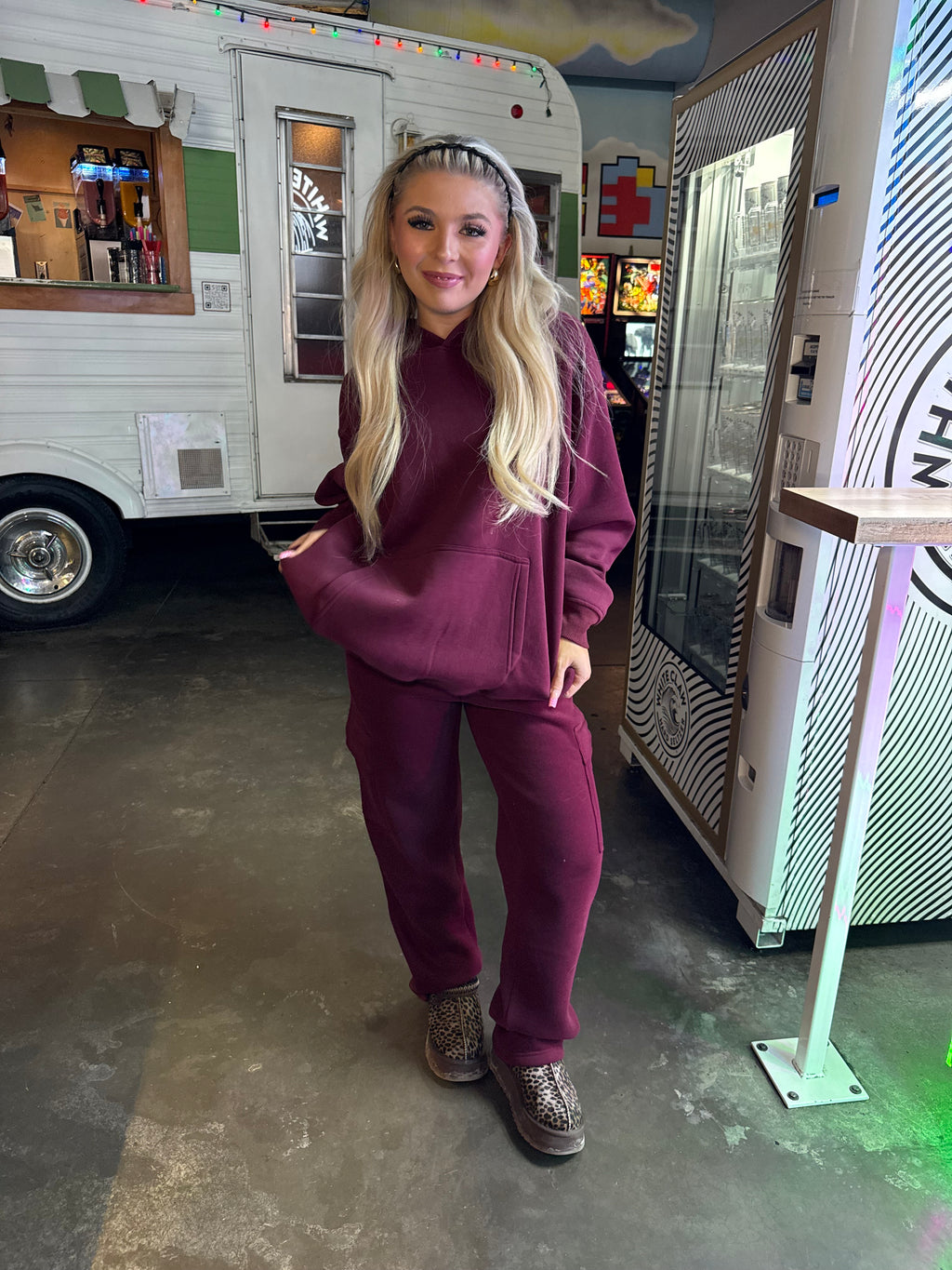 So Fetch Cargo Sweats in Black Cherry