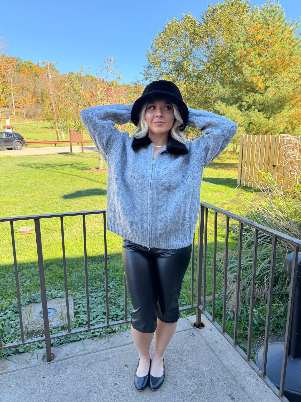 Cutie Unique Collar Zip-Up