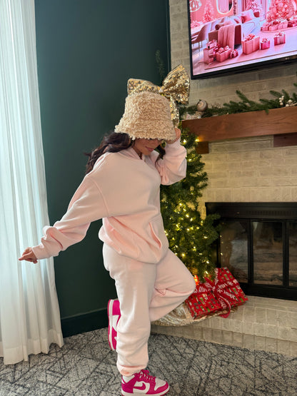 So Fetch Sweatpants in Pale Pink