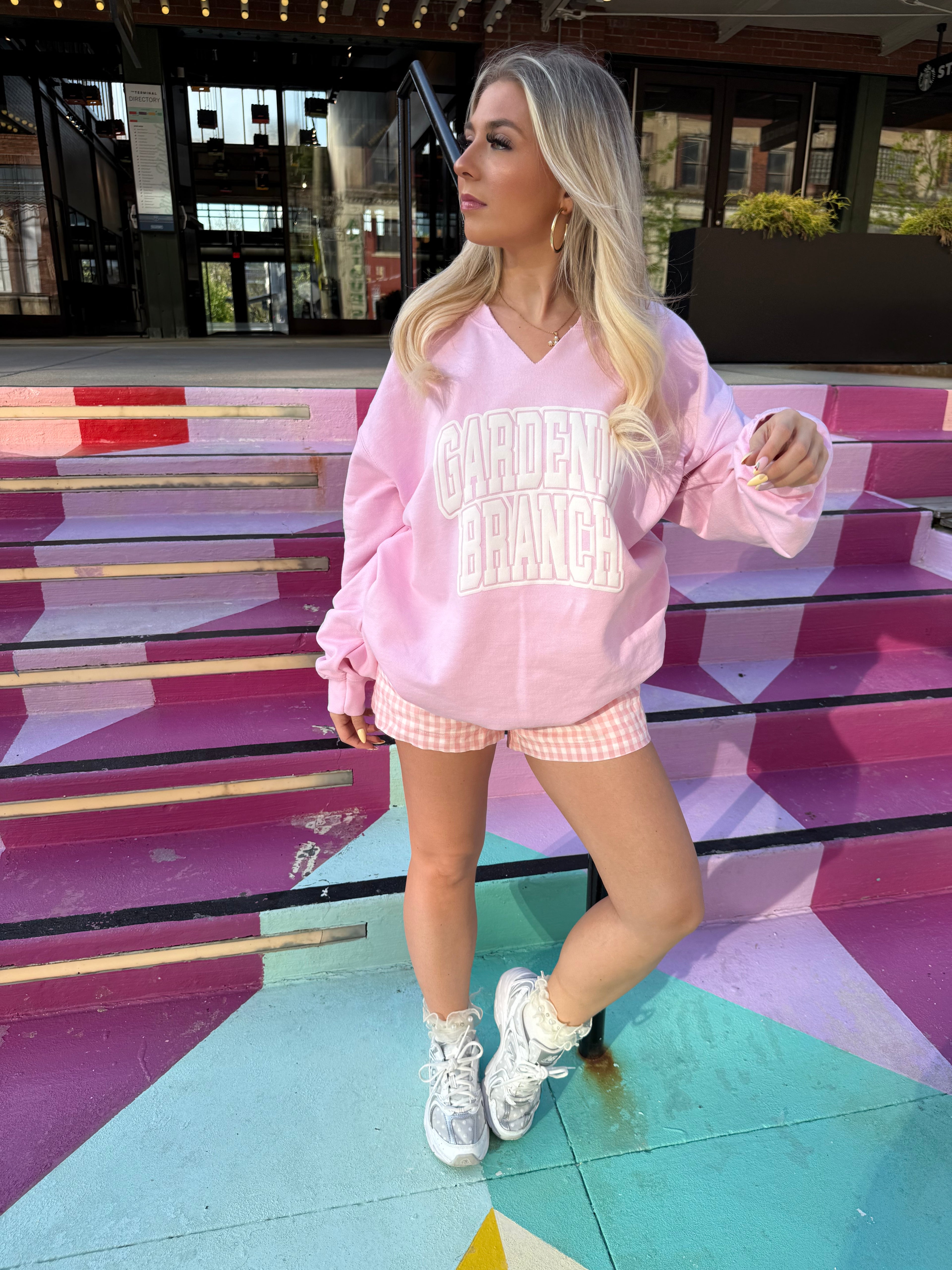 Gardenia Branch V-Neck Crew in Bby Pink