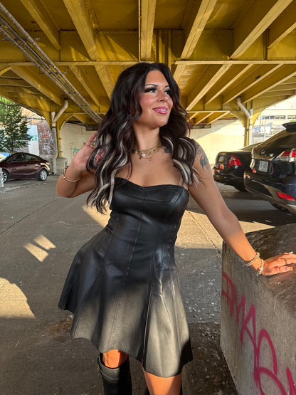 2 Hands Leather Dress