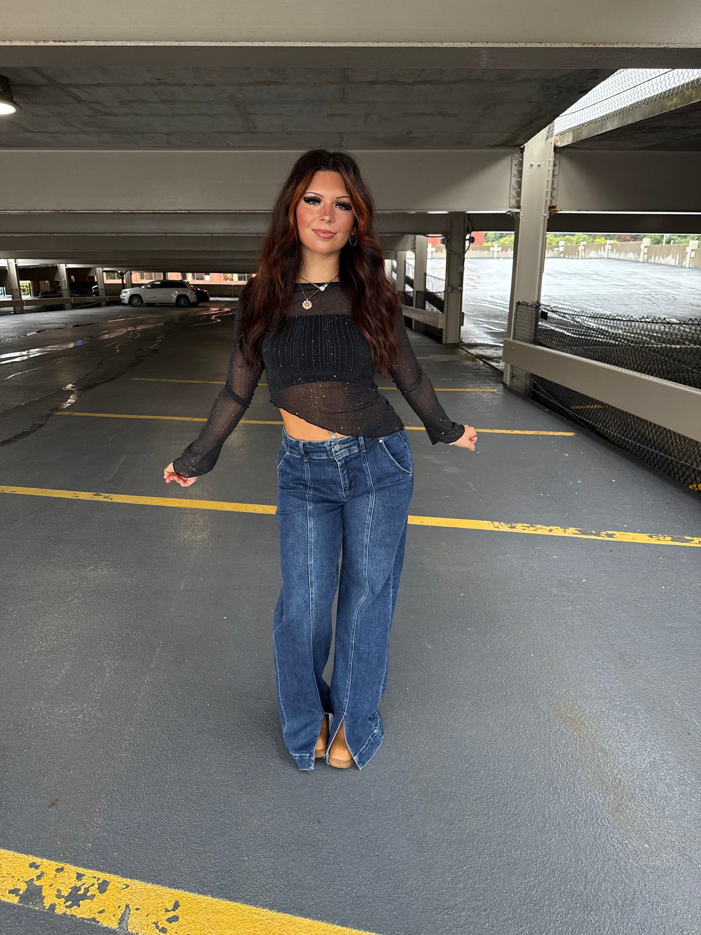 Elizabeth Taylor L/S in Black