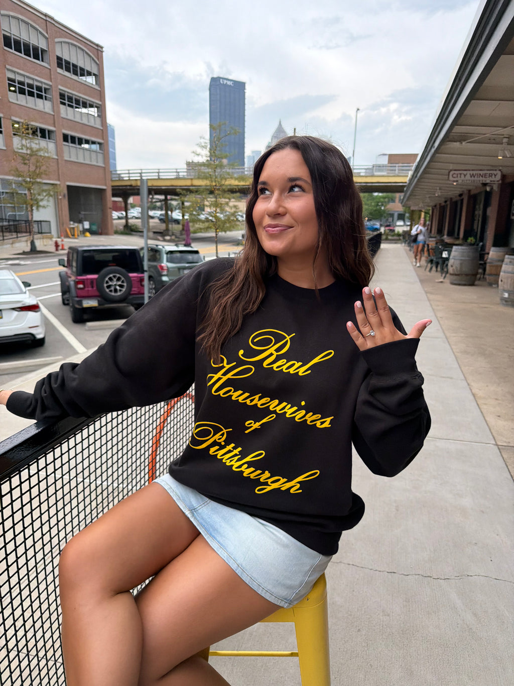 RHW Sweatshirt Black & Gold