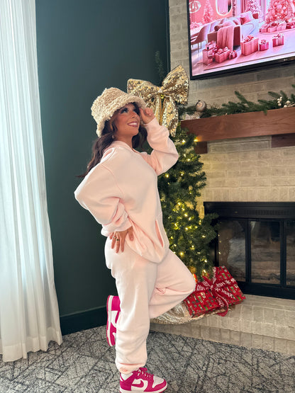 So Fetch Sweatpants in Pale Pink