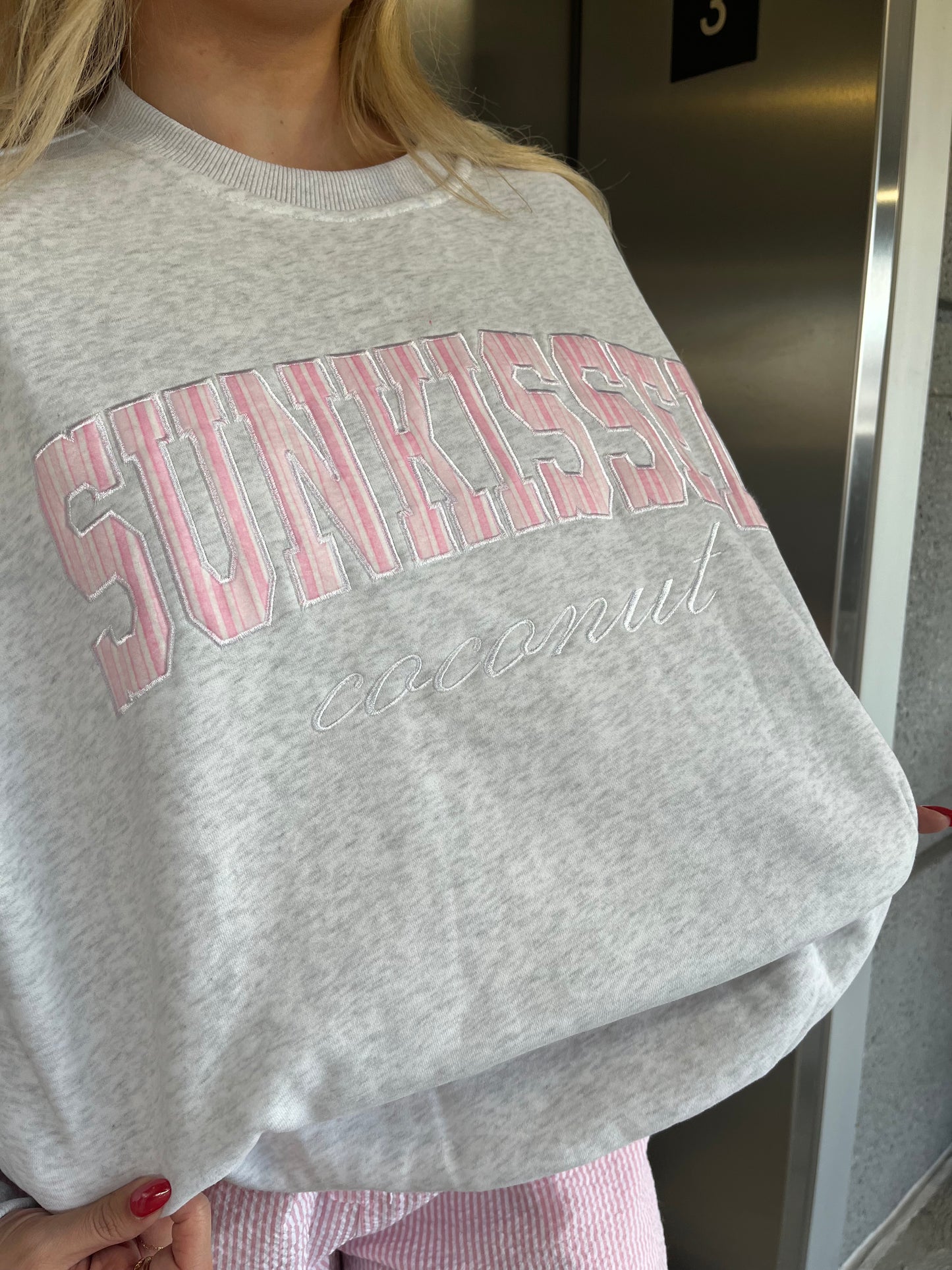 SC Vogue Sweatshirt in GREY