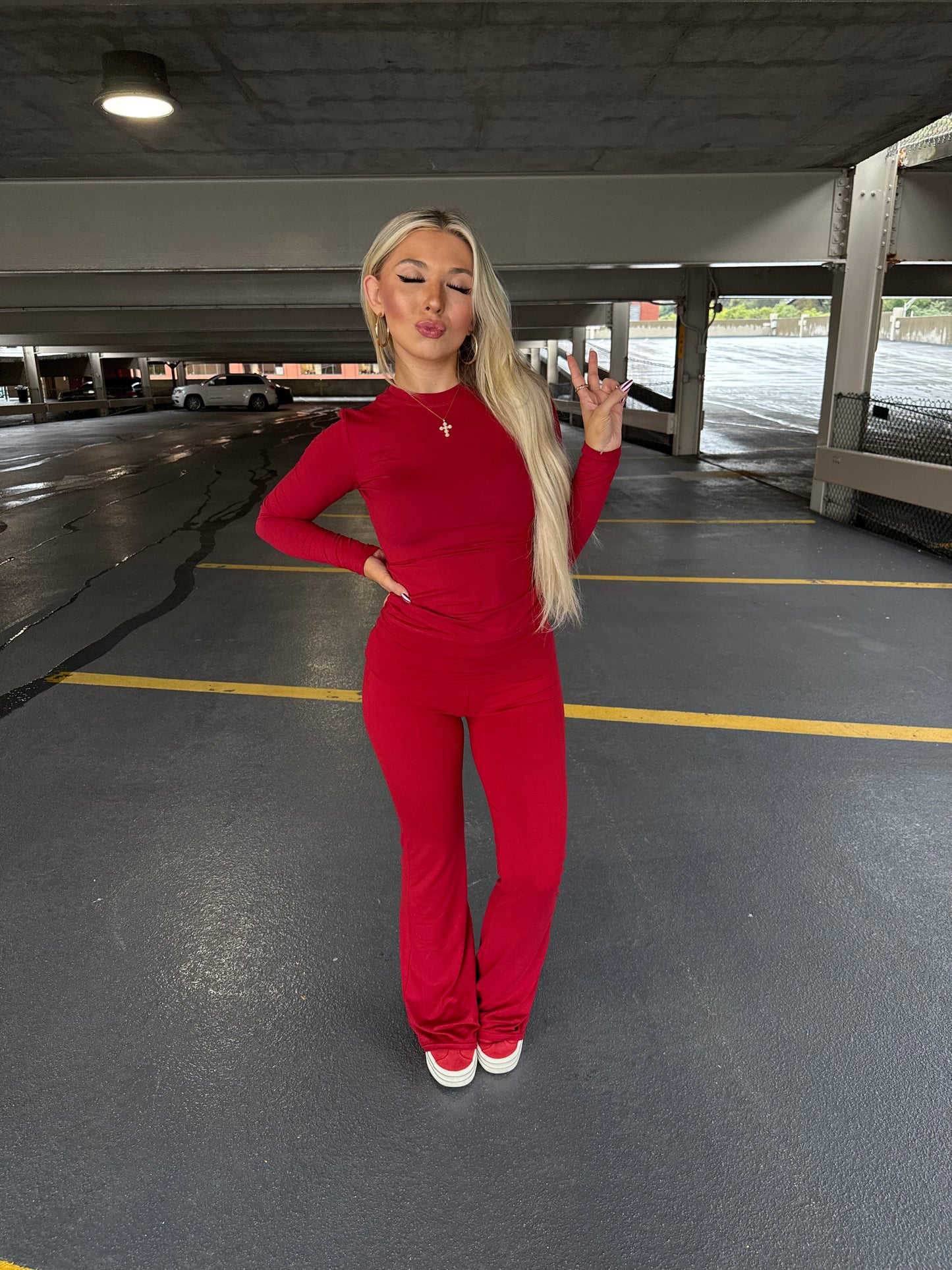 Shopping Addiction Legging in Deep Red