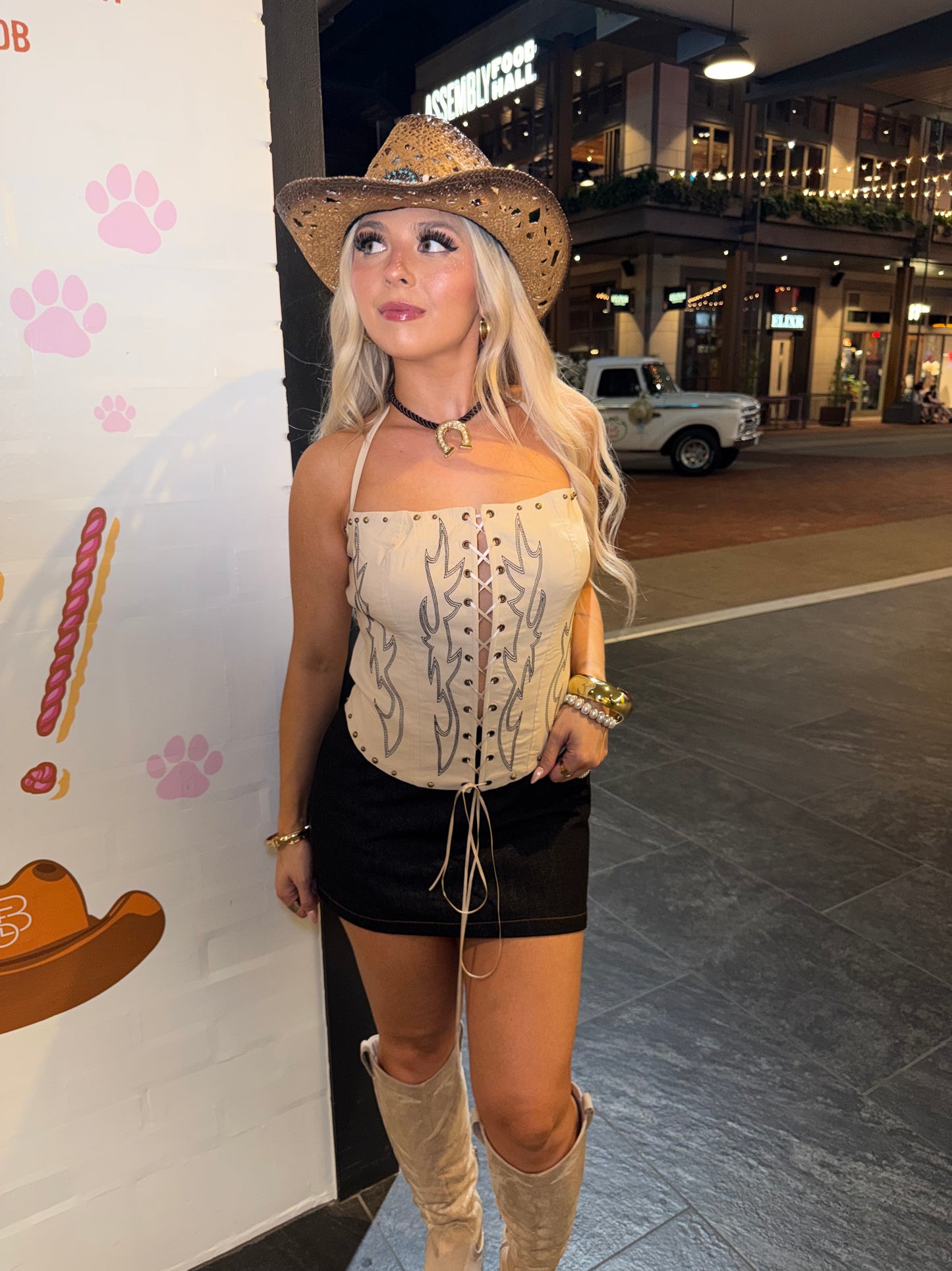 Drinkin Til It Does Corset in Cream