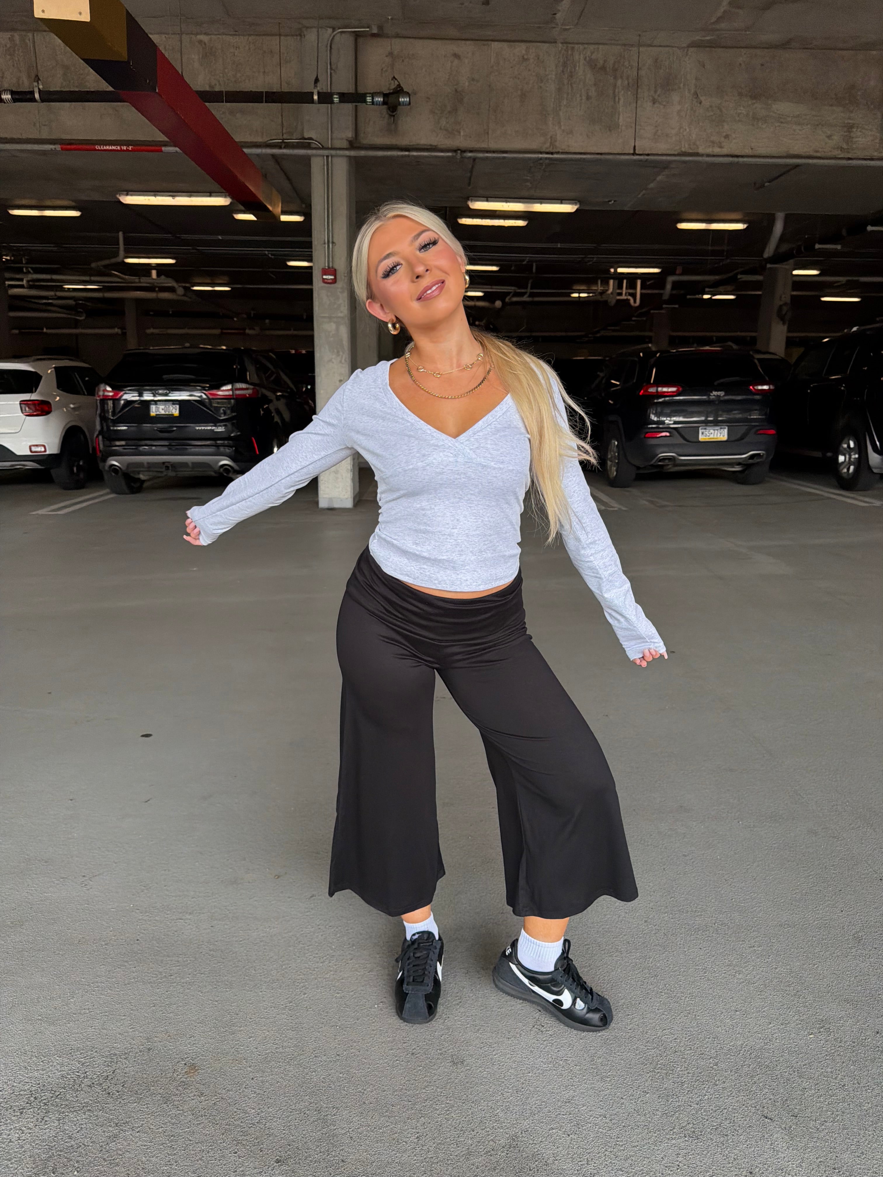 Grab A Gaucho Pant in Black