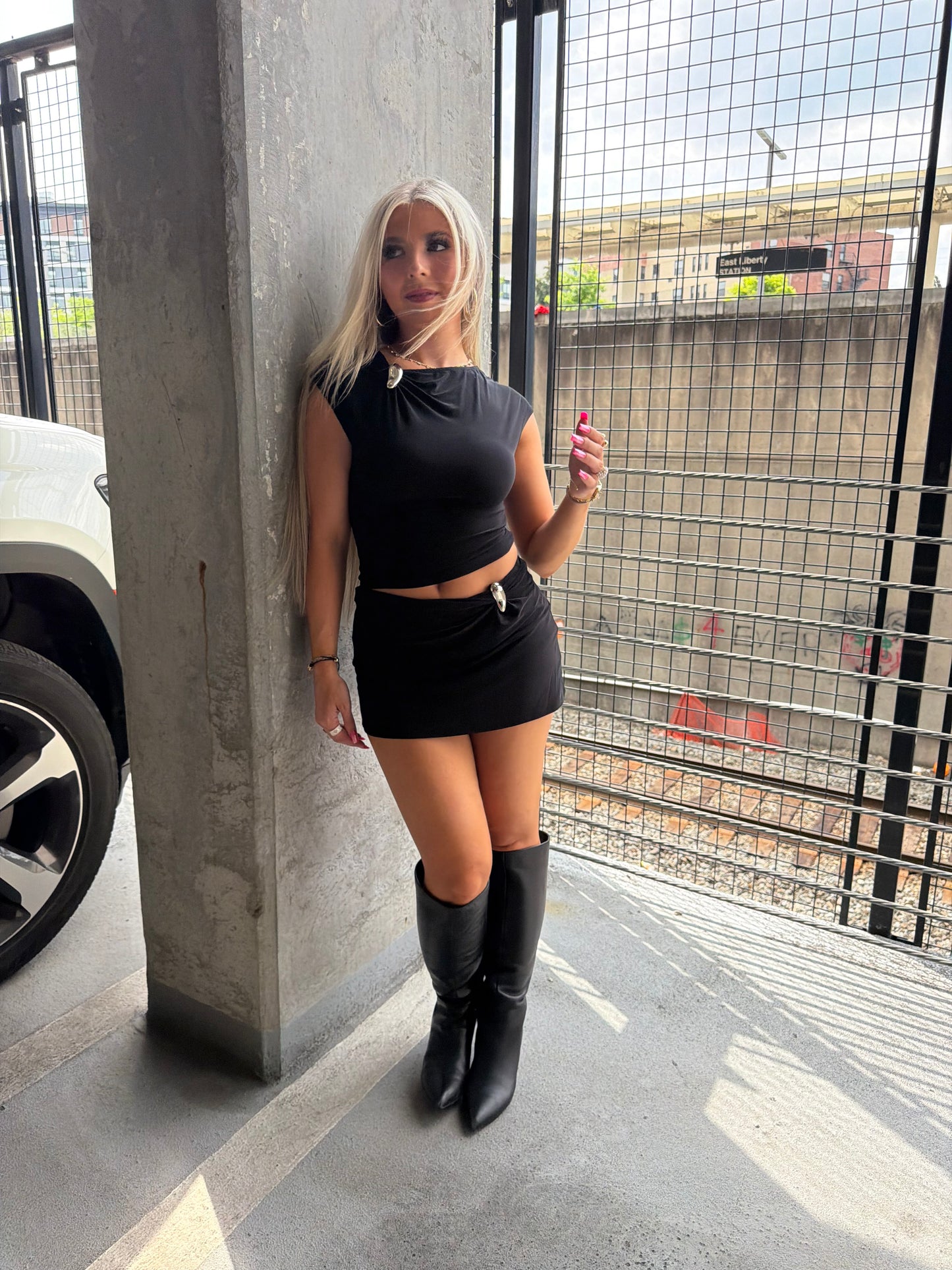 Banks Set (BLACK) Skirt