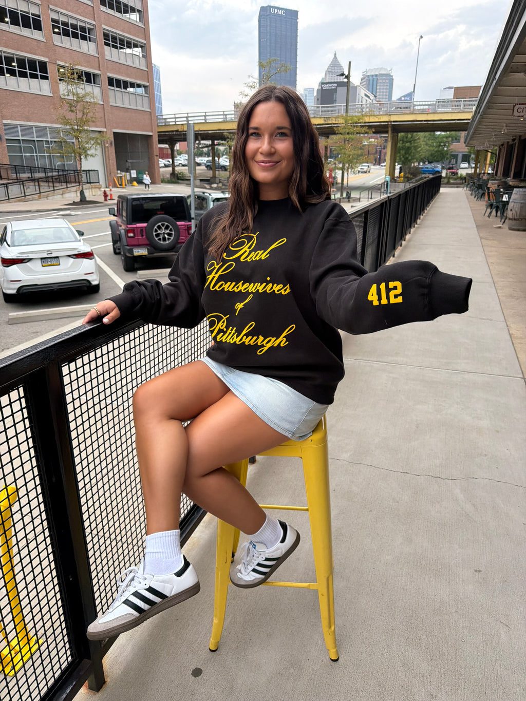 RHW Sweatshirt Black & Gold