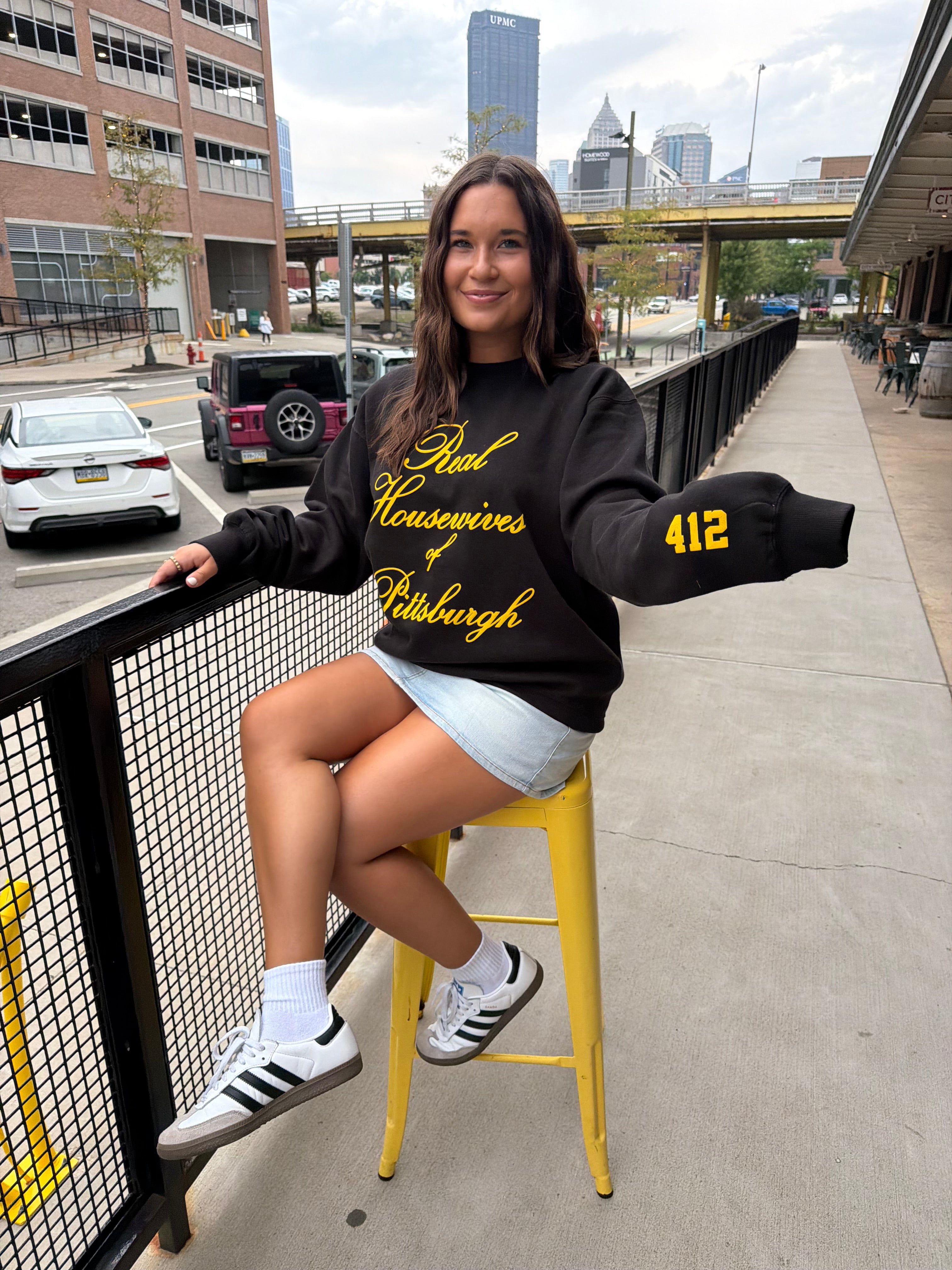 RHW Sweatshirt Black & Gold