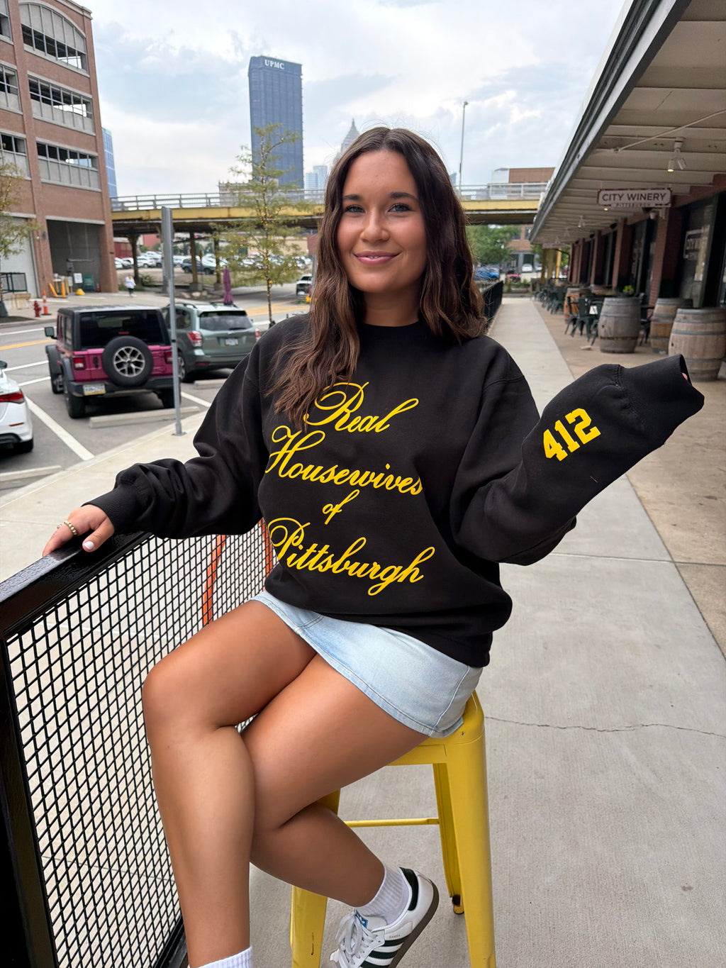 RHW Sweatshirt Black & Gold