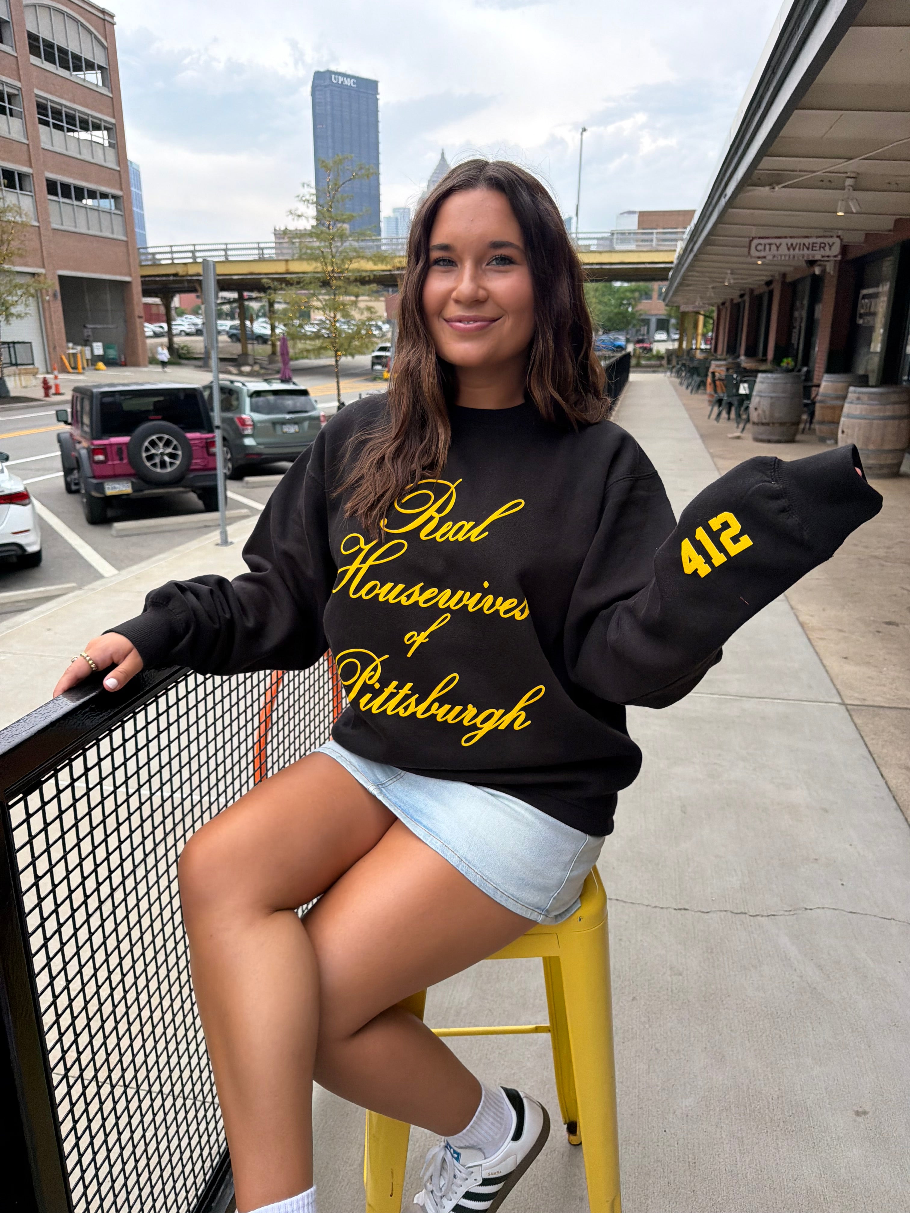 RHW Sweatshirt Black & Gold