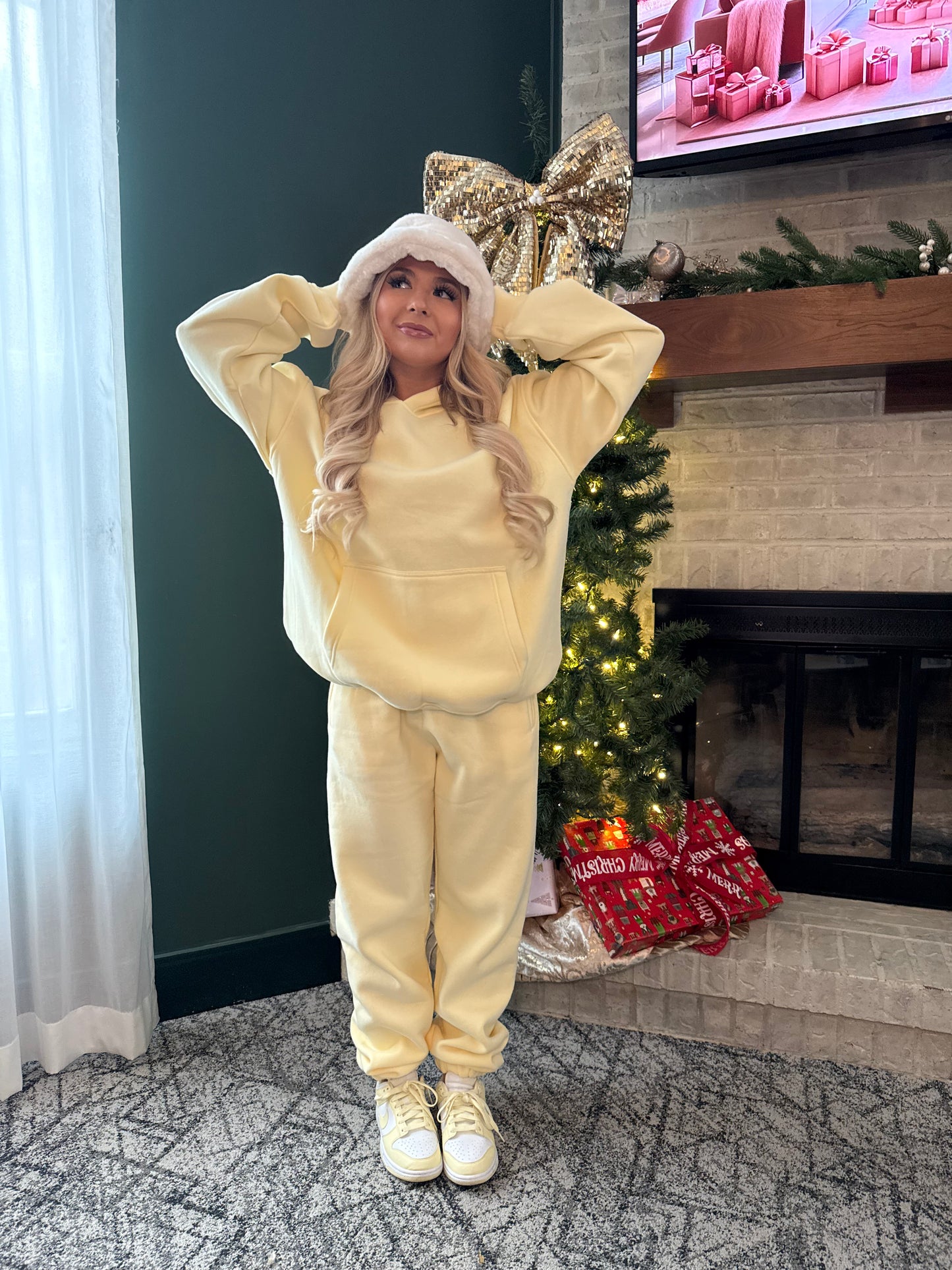 So Fetch Sweatpants in Pale Yellow