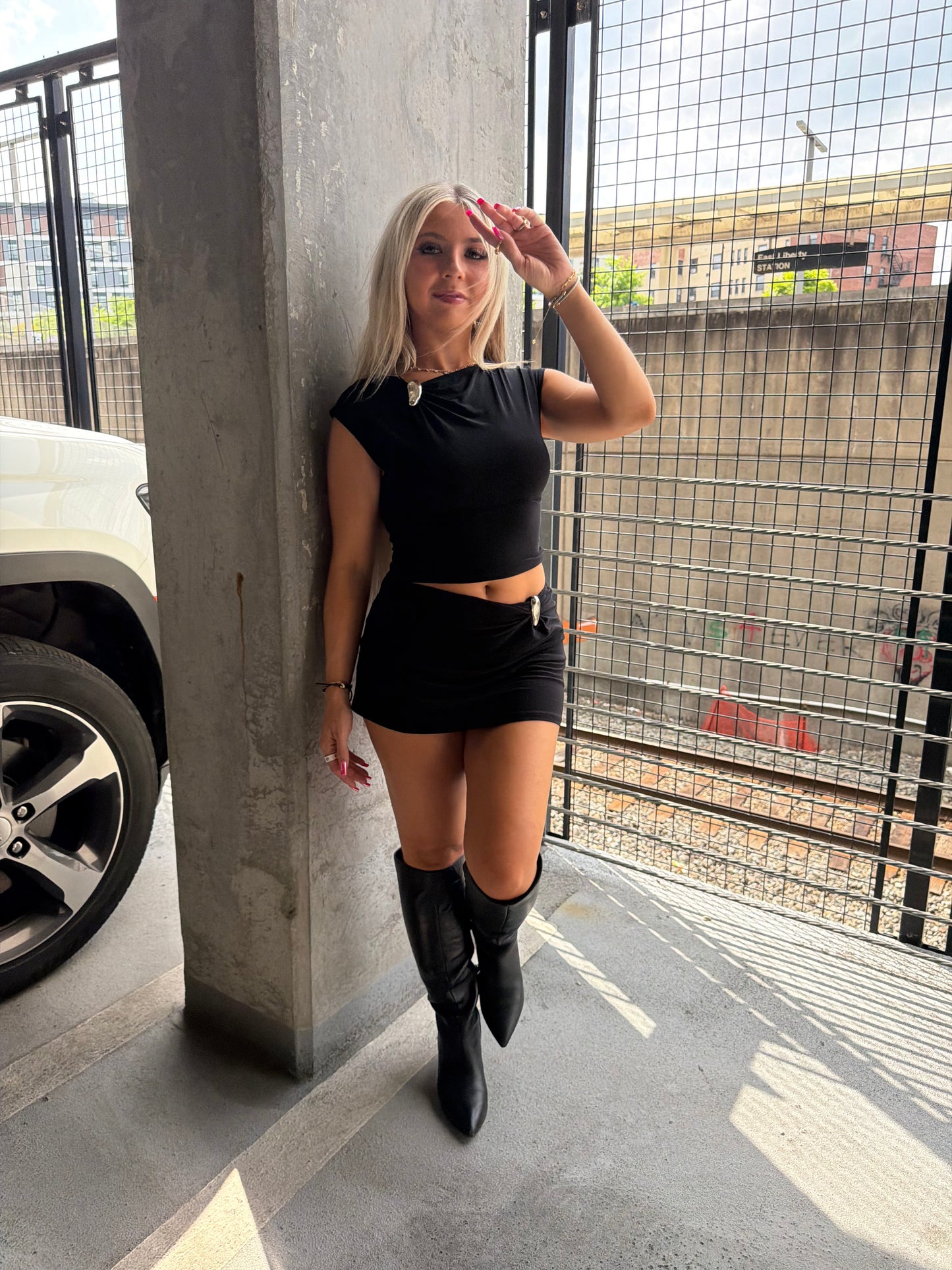 Banks Set (BLACK) Skirt
