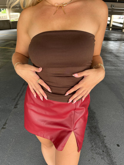 Come Here Leather Skirt in Scarlet