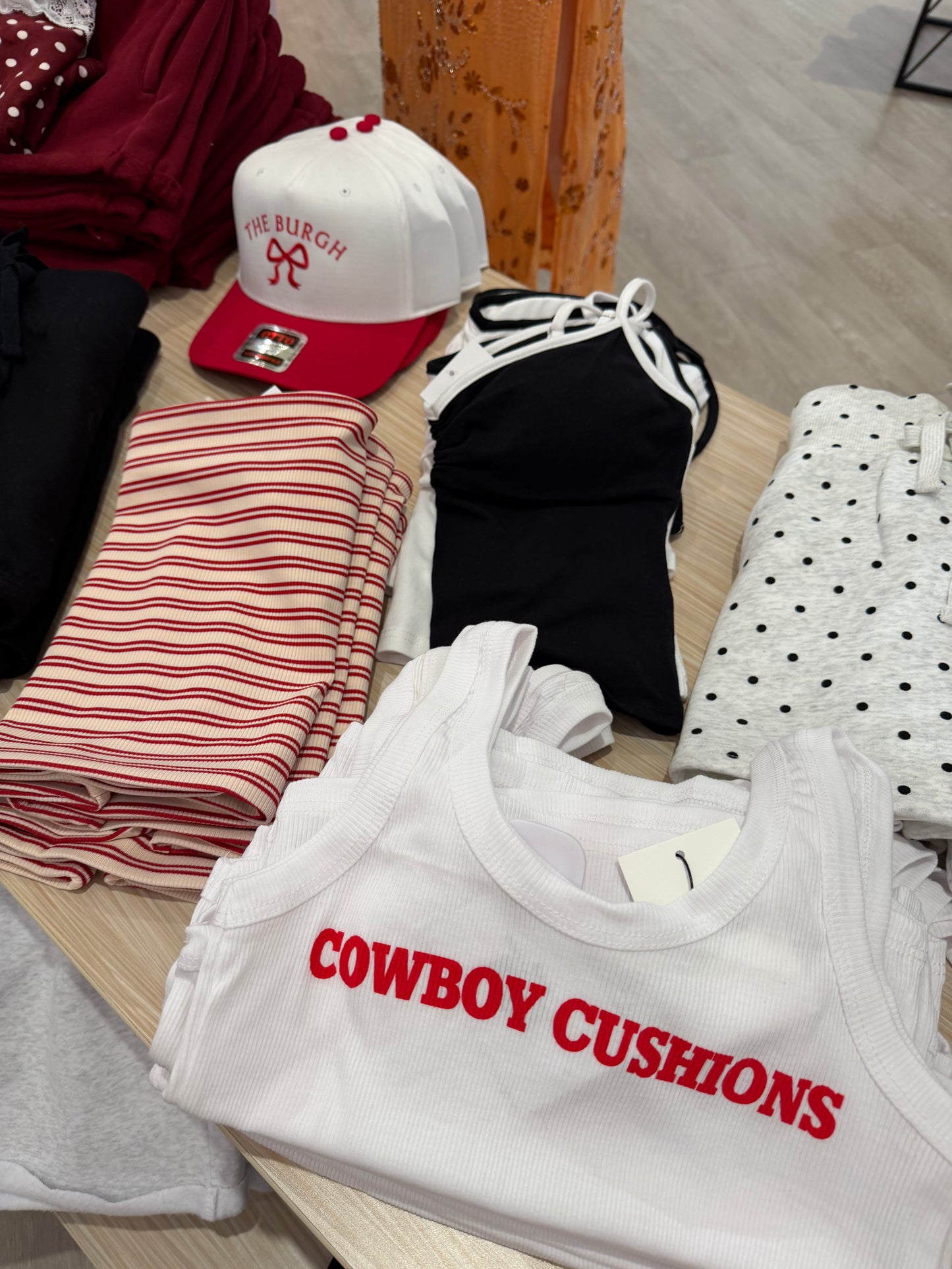 Cowboy Cushions Tank