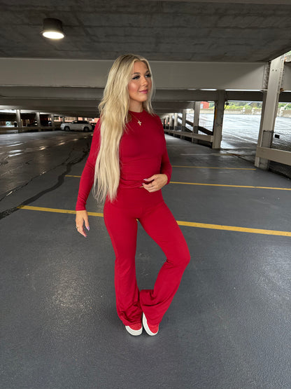 Shopping Addiction Legging in Deep Red