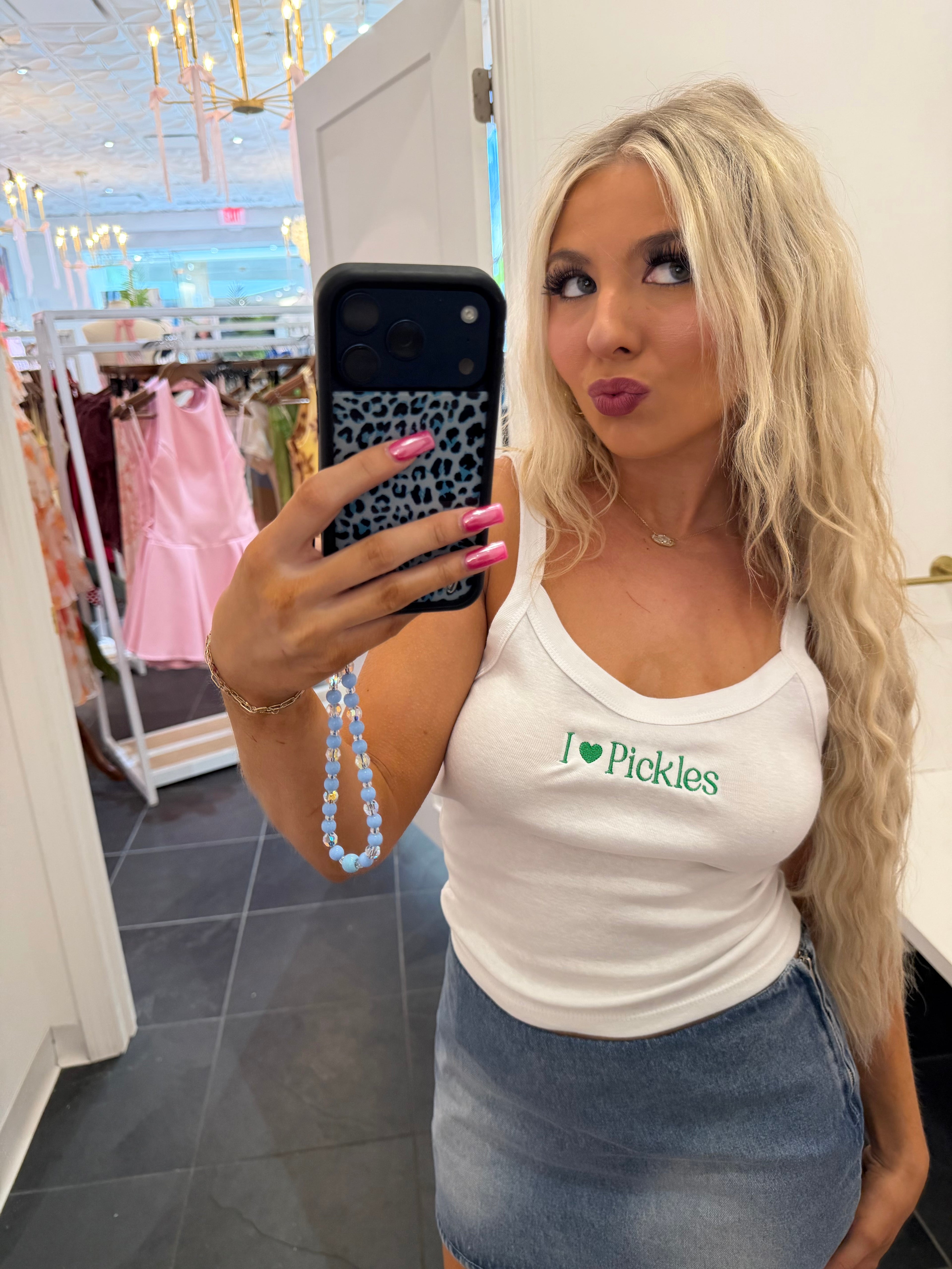 I 💚 Pickles Tank Top