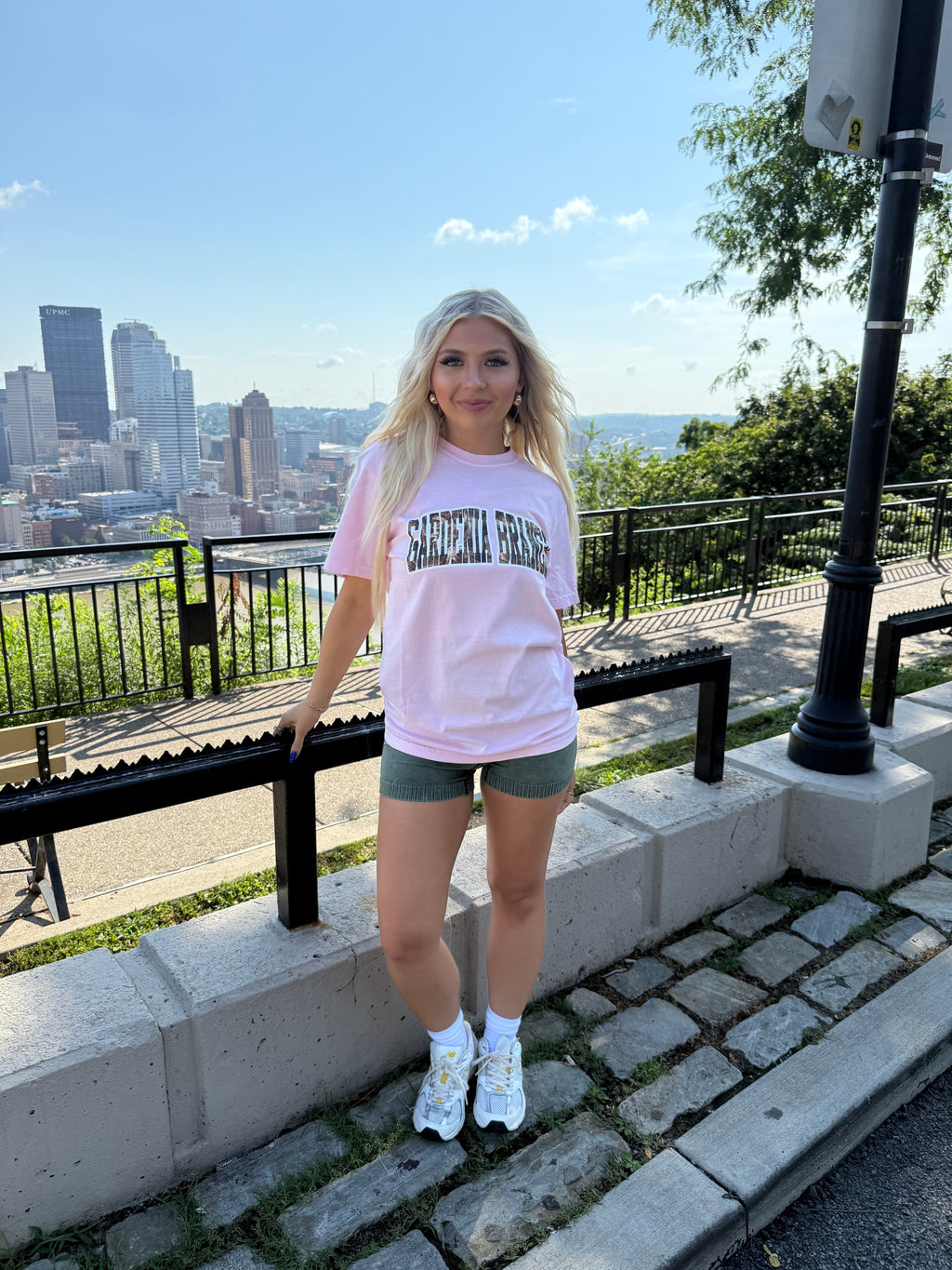 Gardenia Branch Woodsy Tee