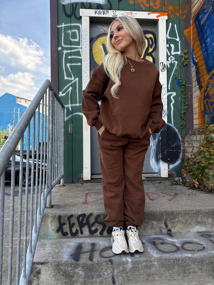 So Fetch Sweatpants in Brown