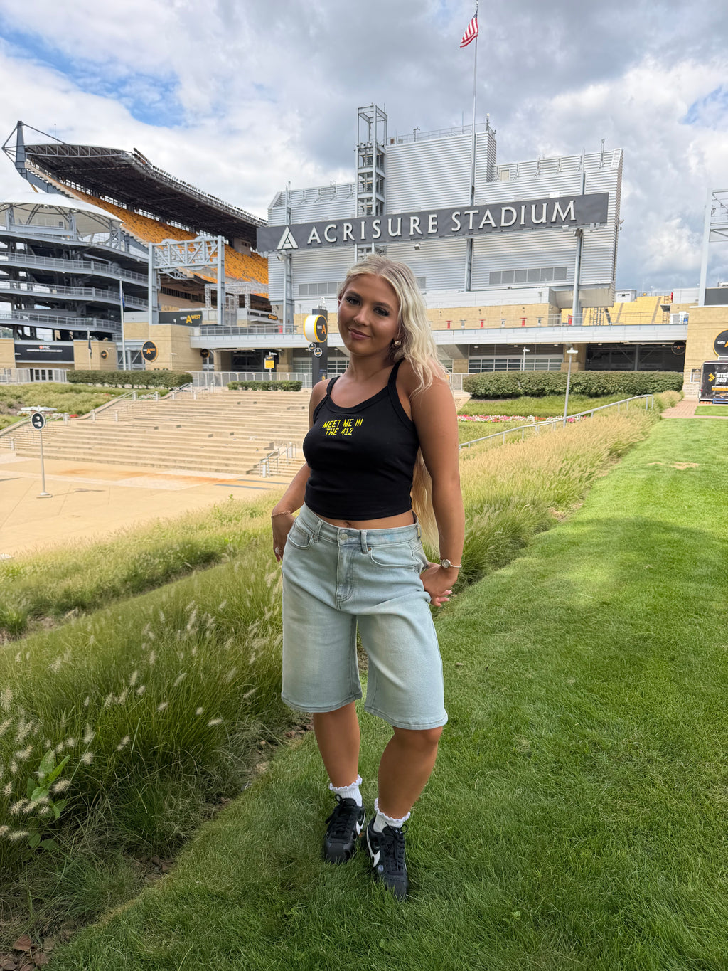 Black & Gold Tank: Meet Me in The 412 FINAL SALE