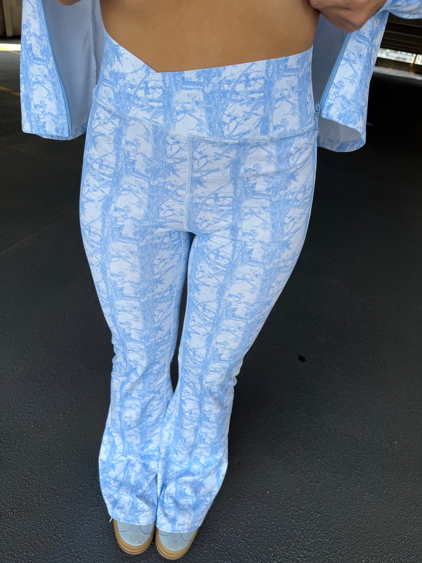 Happy Camp3r Blue Camo Pants