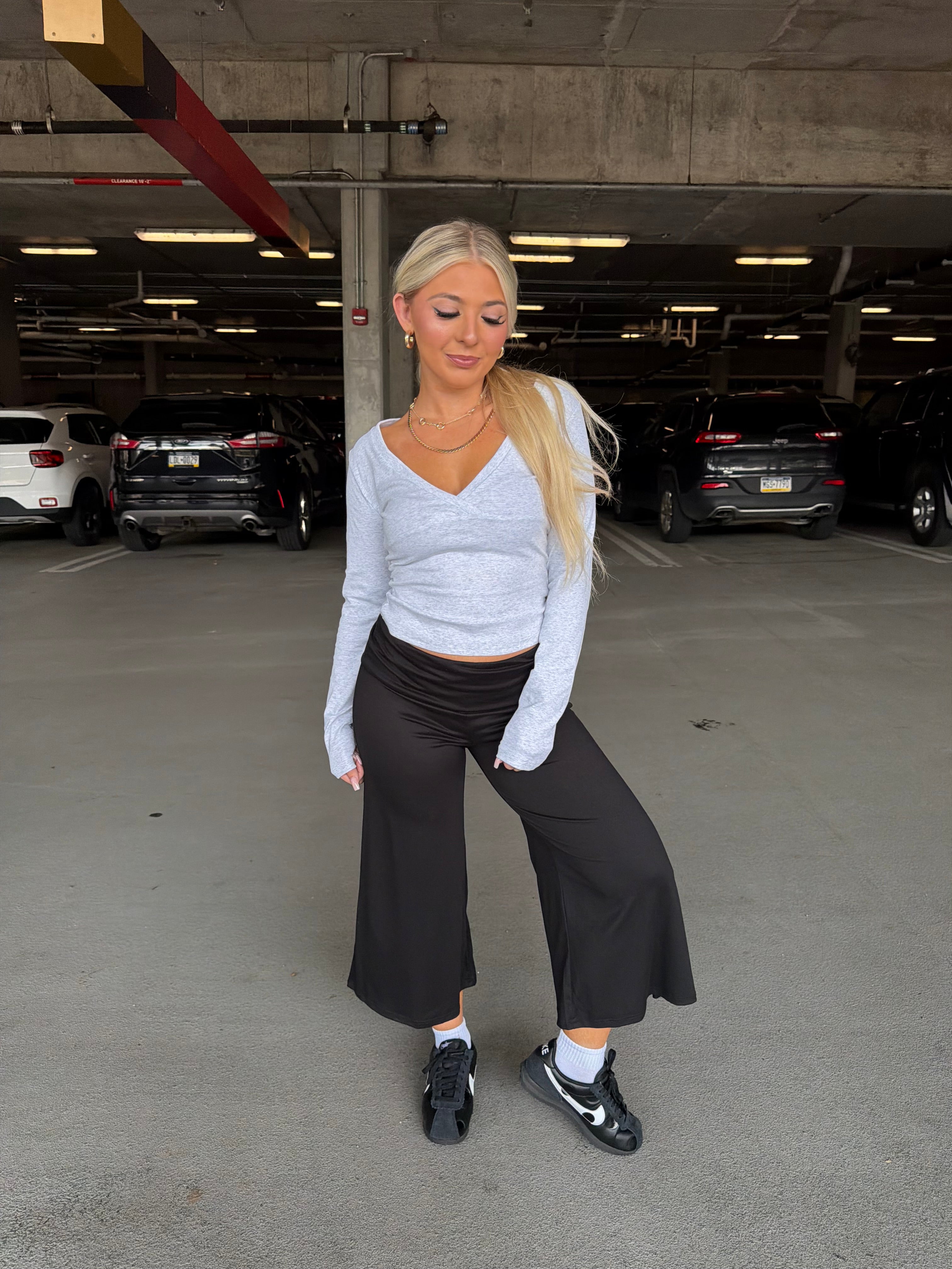 Grab A Gaucho Pant in Black