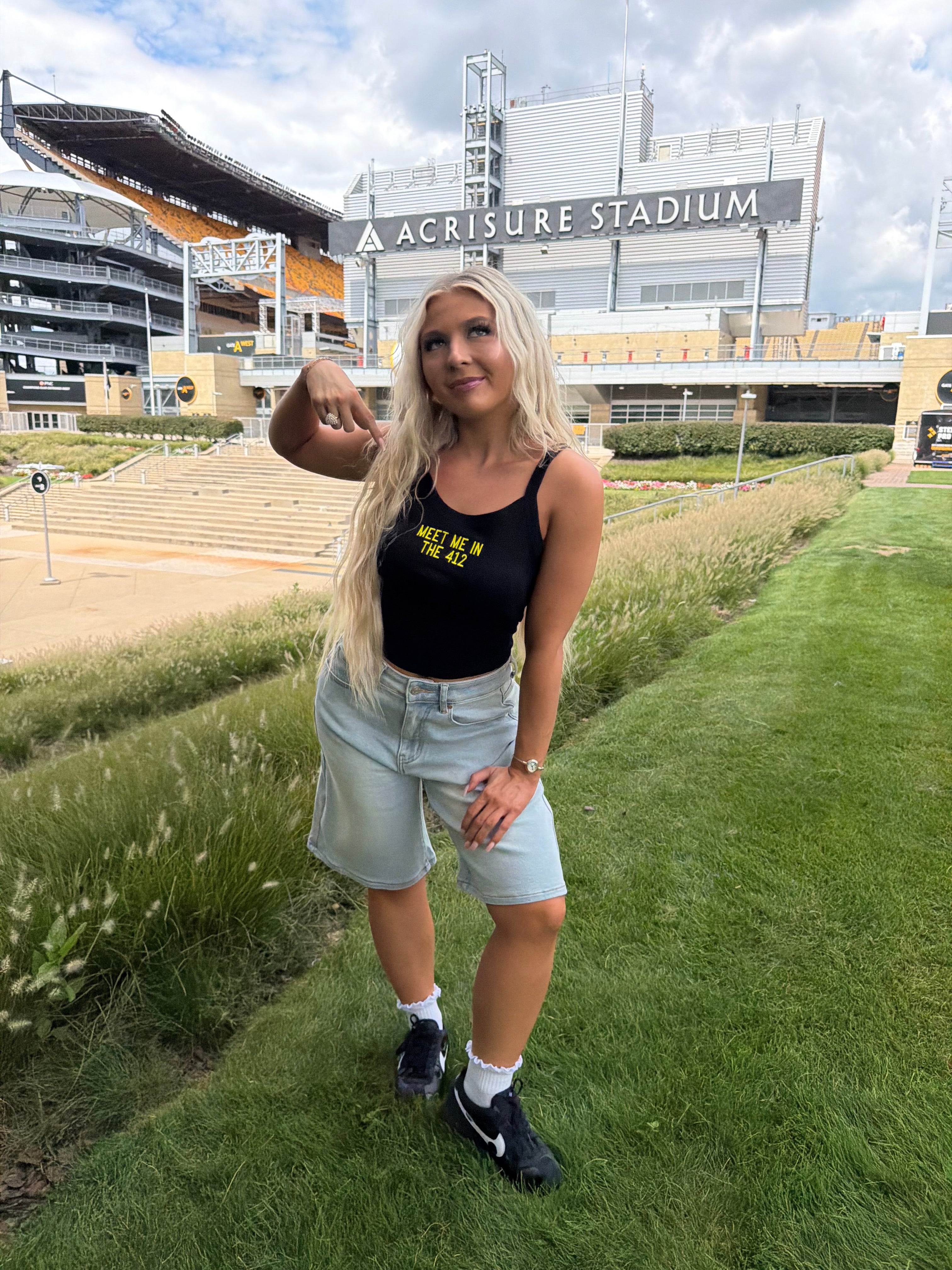 Black & Gold Tank: Meet Me in The 412 FINAL SALE